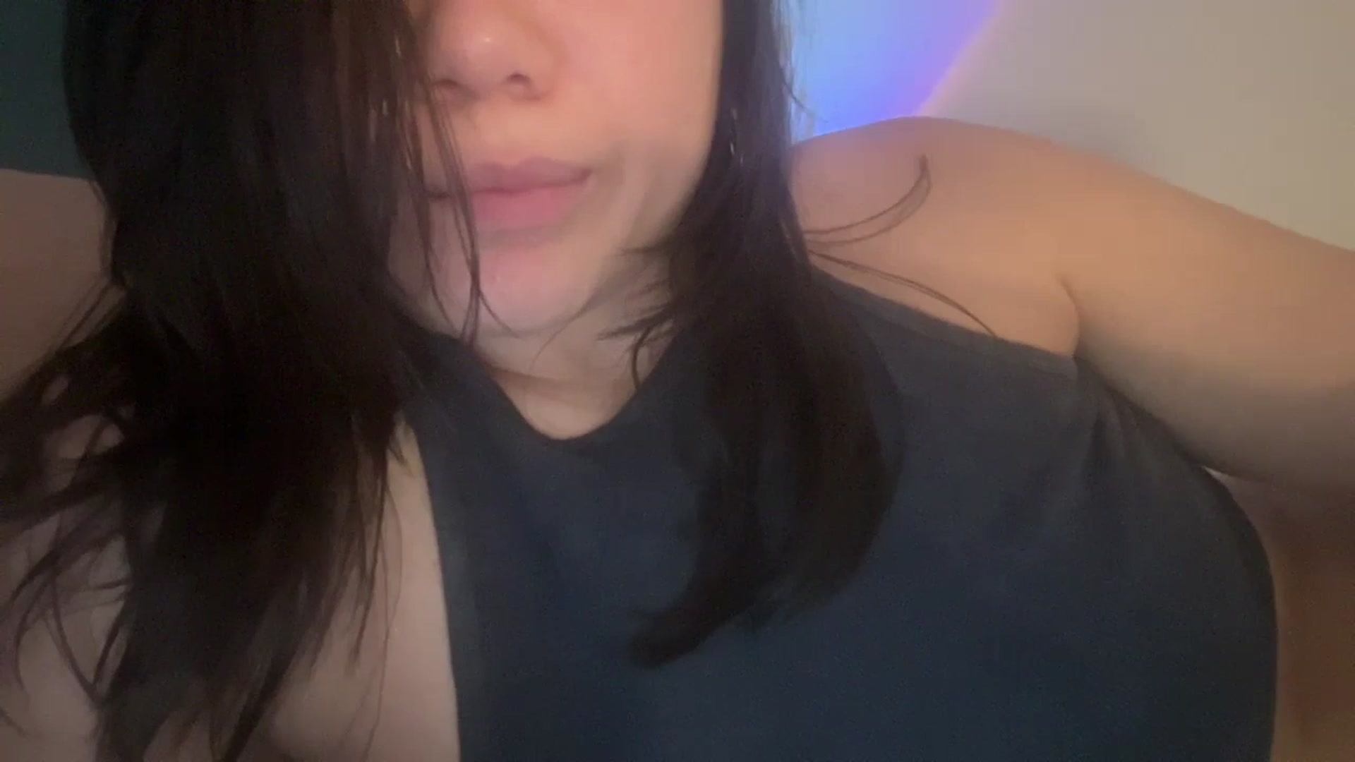 Gallery image thumbnail from imava's myfreecams stream on, 06/20/2024, 07:36 image 4 of 20