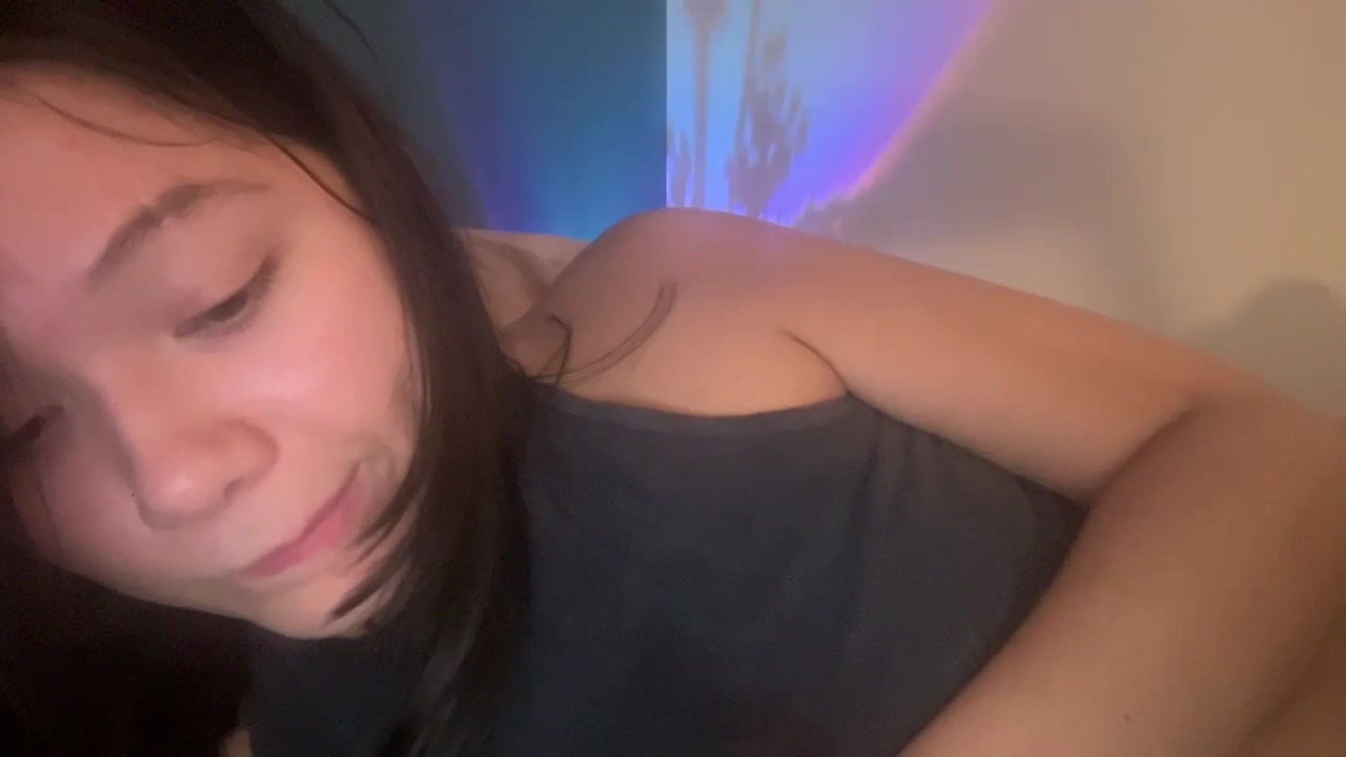 Gallery image thumbnail from imava's myfreecams stream on, 06/20/2024, 07:36 image 10 of 20