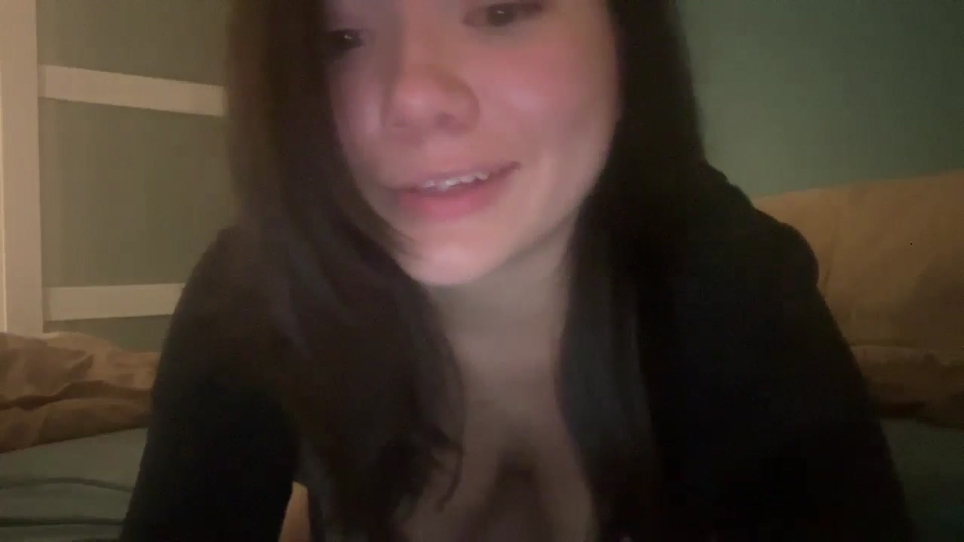 Gallery image thumbnail from imava's myfreecams stream on, 06/21/2024, 09:22 image 19 of 20
