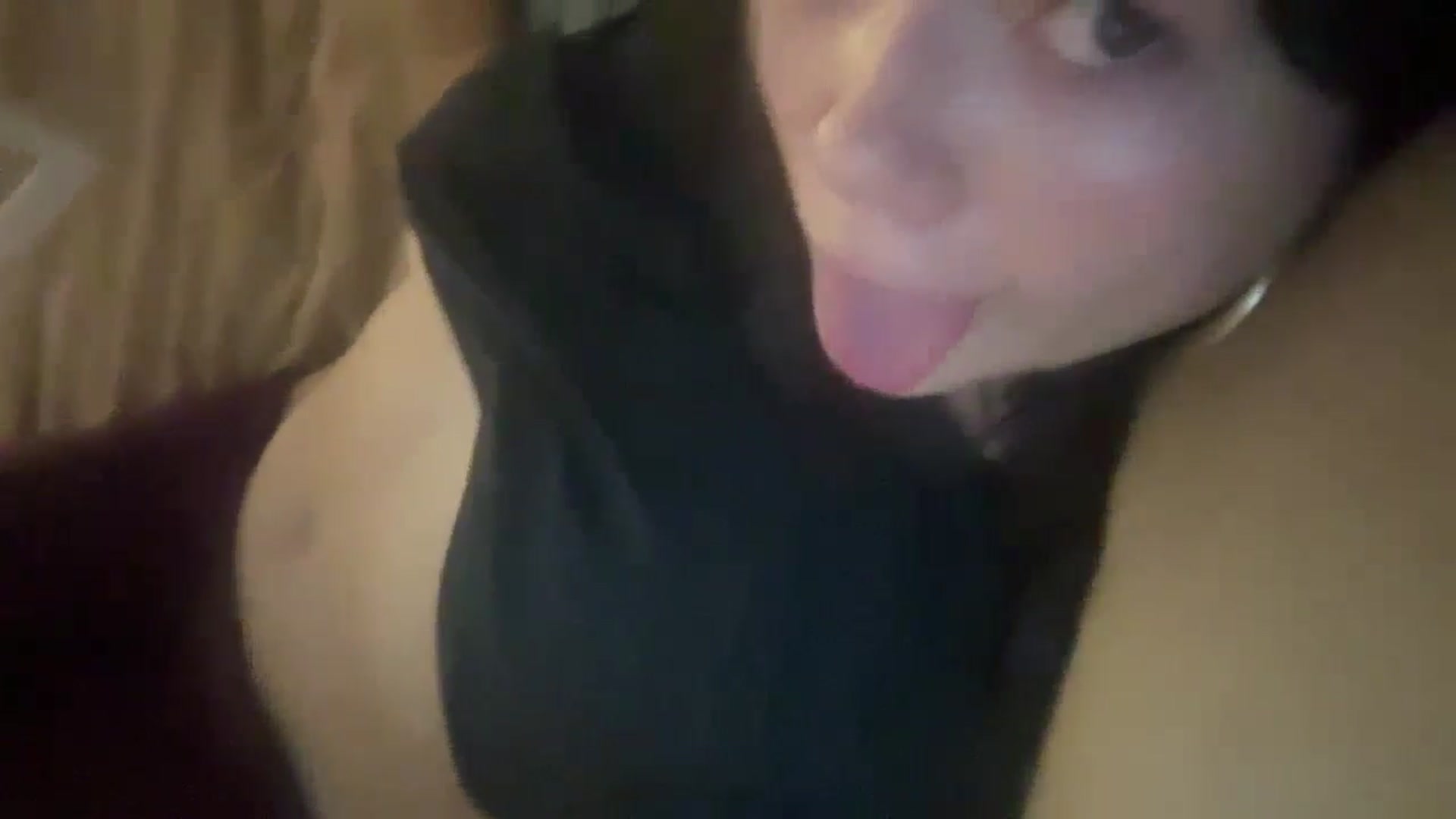 Gallery image thumbnail from imava's myfreecams stream on, 06/23/2024, 07:21 image 6 of 20