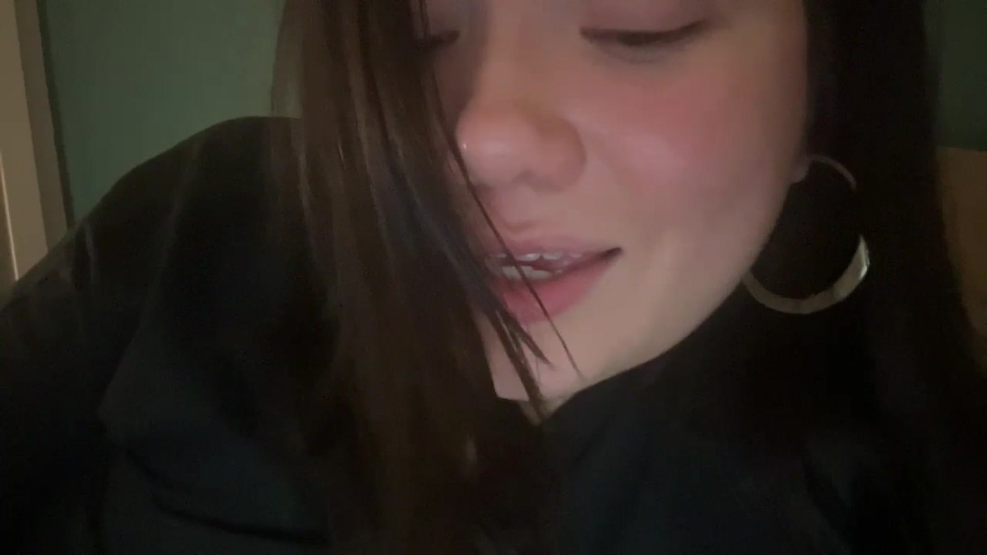 Gallery image thumbnail from imava's myfreecams stream on, 06/23/2024, 08:13 image 3 of 20