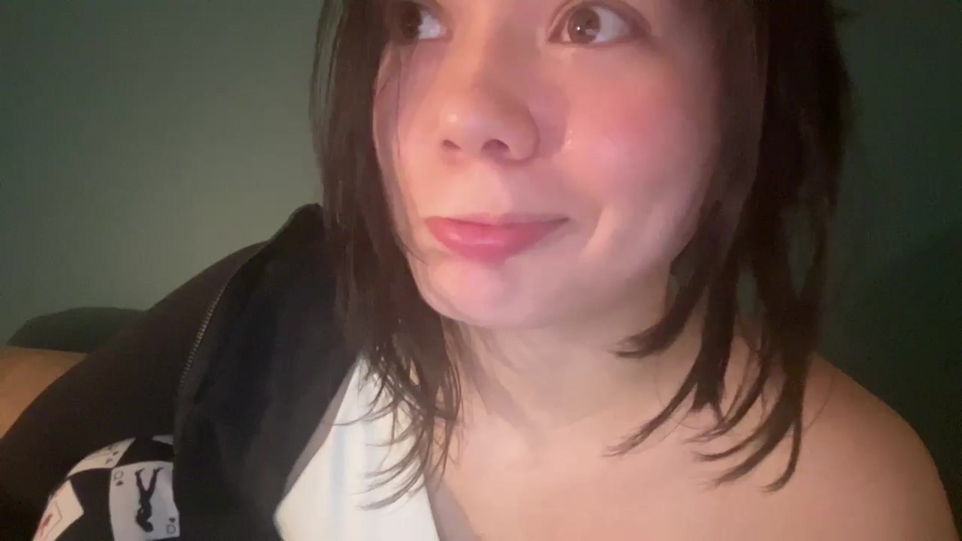 Gallery image thumbnail from imava's myfreecams stream on, 06/25/2024, 09:12 image 7 of 20