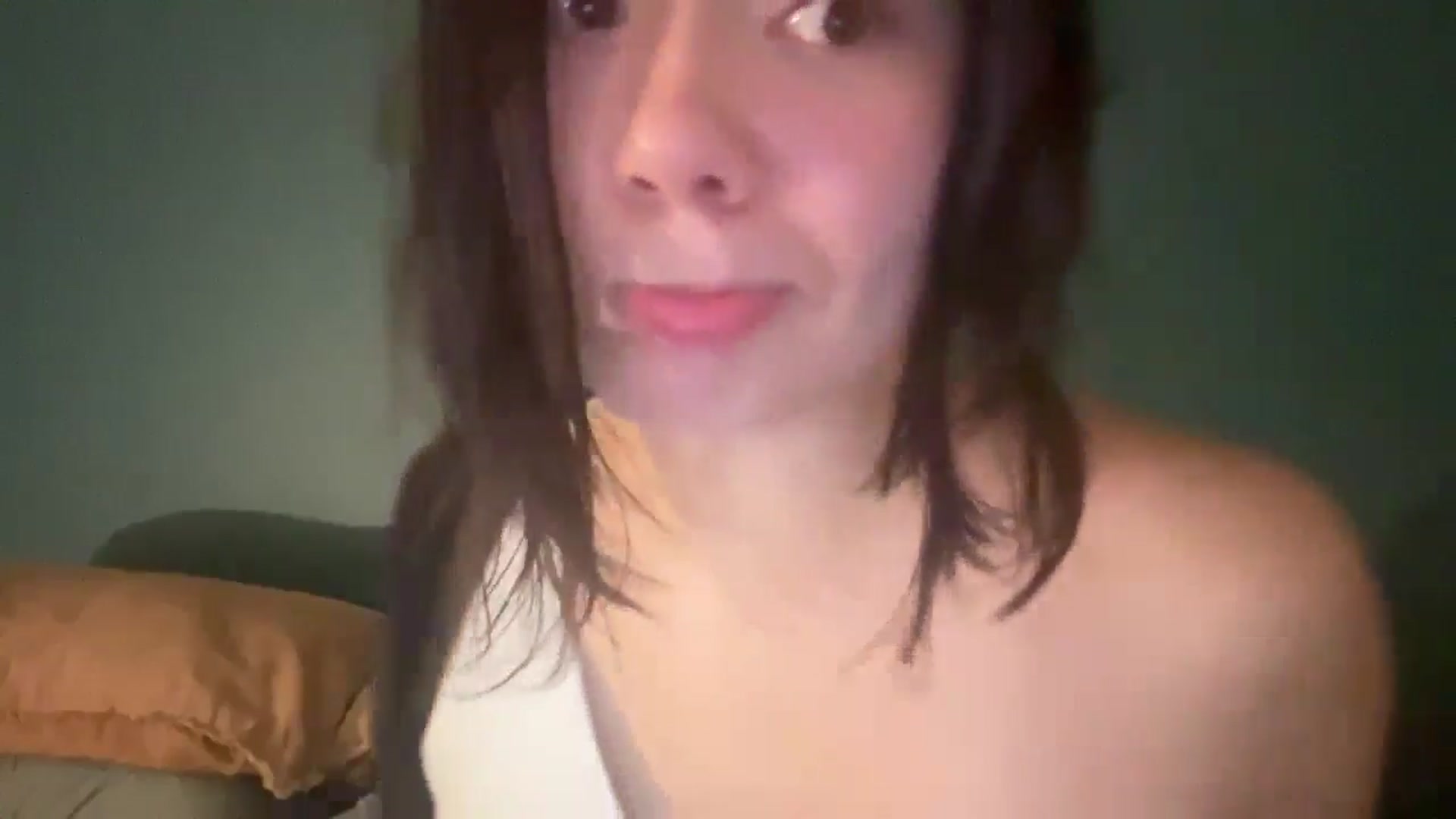 Gallery image thumbnail from imava's myfreecams stream on, 06/25/2024, 09:12 image 5 of 20