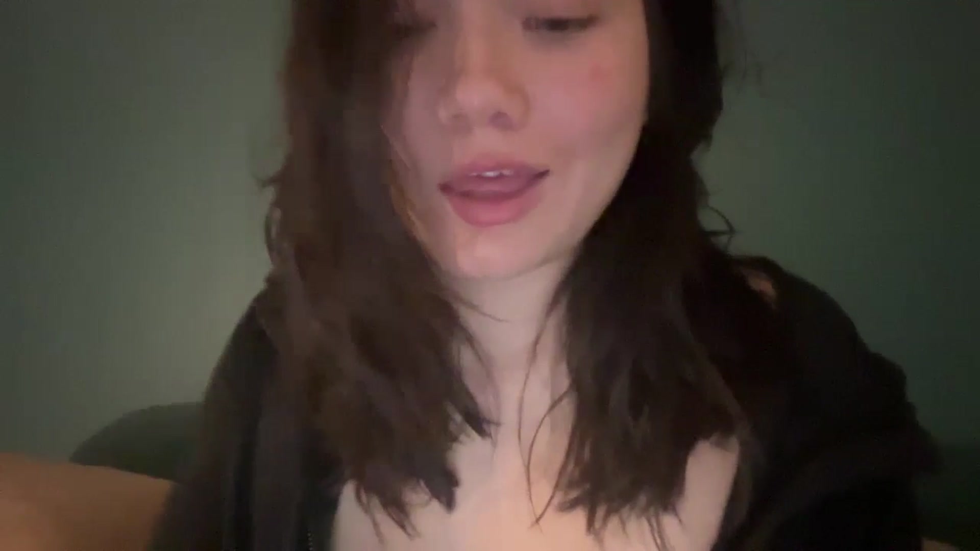 Gallery image thumbnail from imava's myfreecams stream on, 06/26/2024, 09:58 image 2 of 20