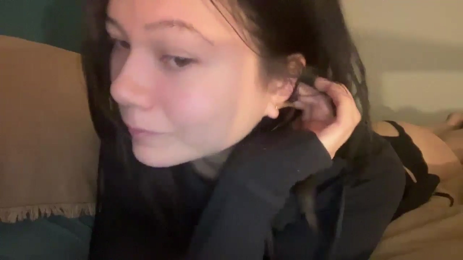 Gallery image thumbnail from imava's myfreecams stream on, 06/27/2024, 24:40 image 9 of 20