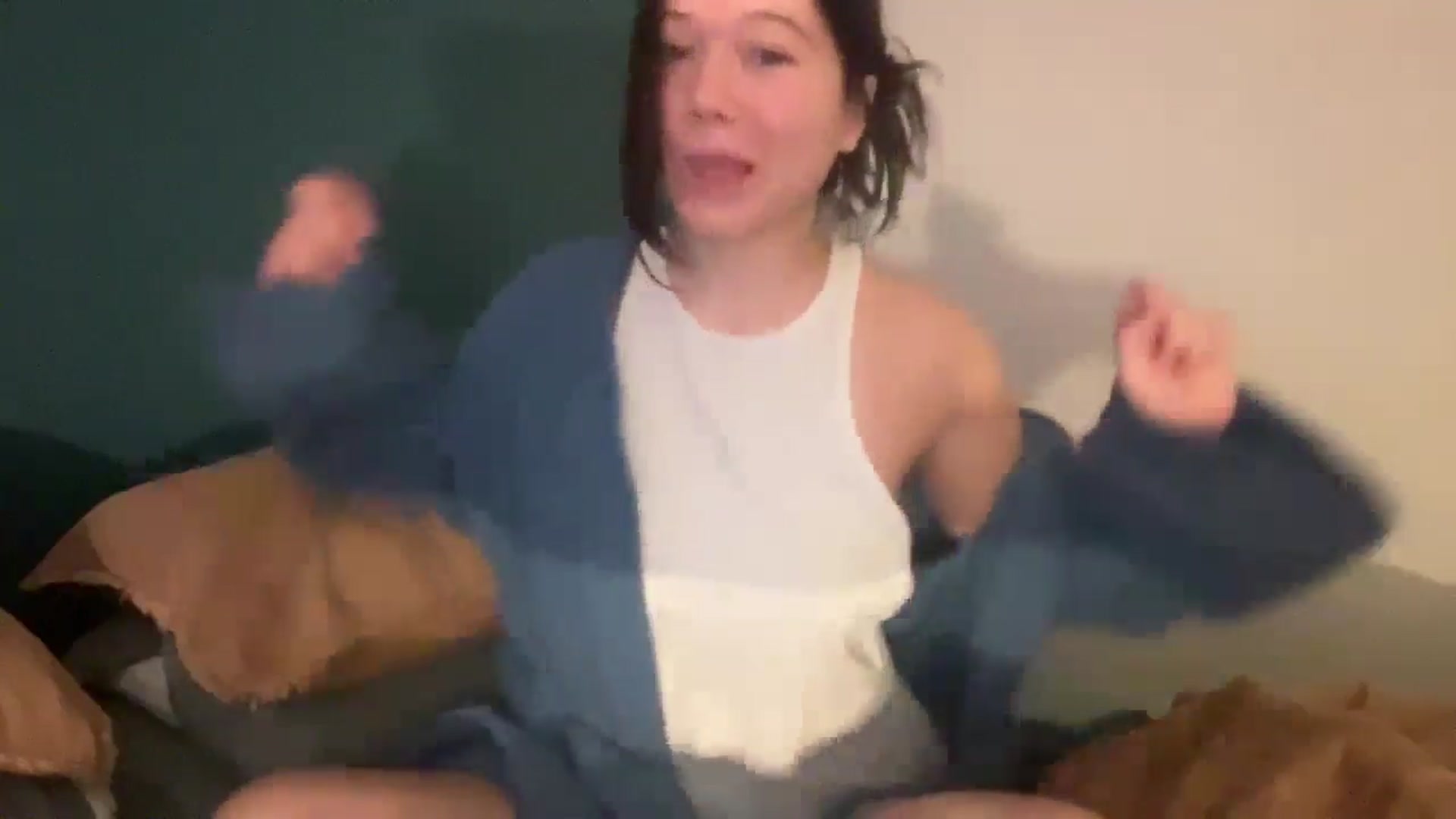 Gallery image thumbnail from imava's myfreecams stream on, 06/27/2024, 10:54 image 3 of 20