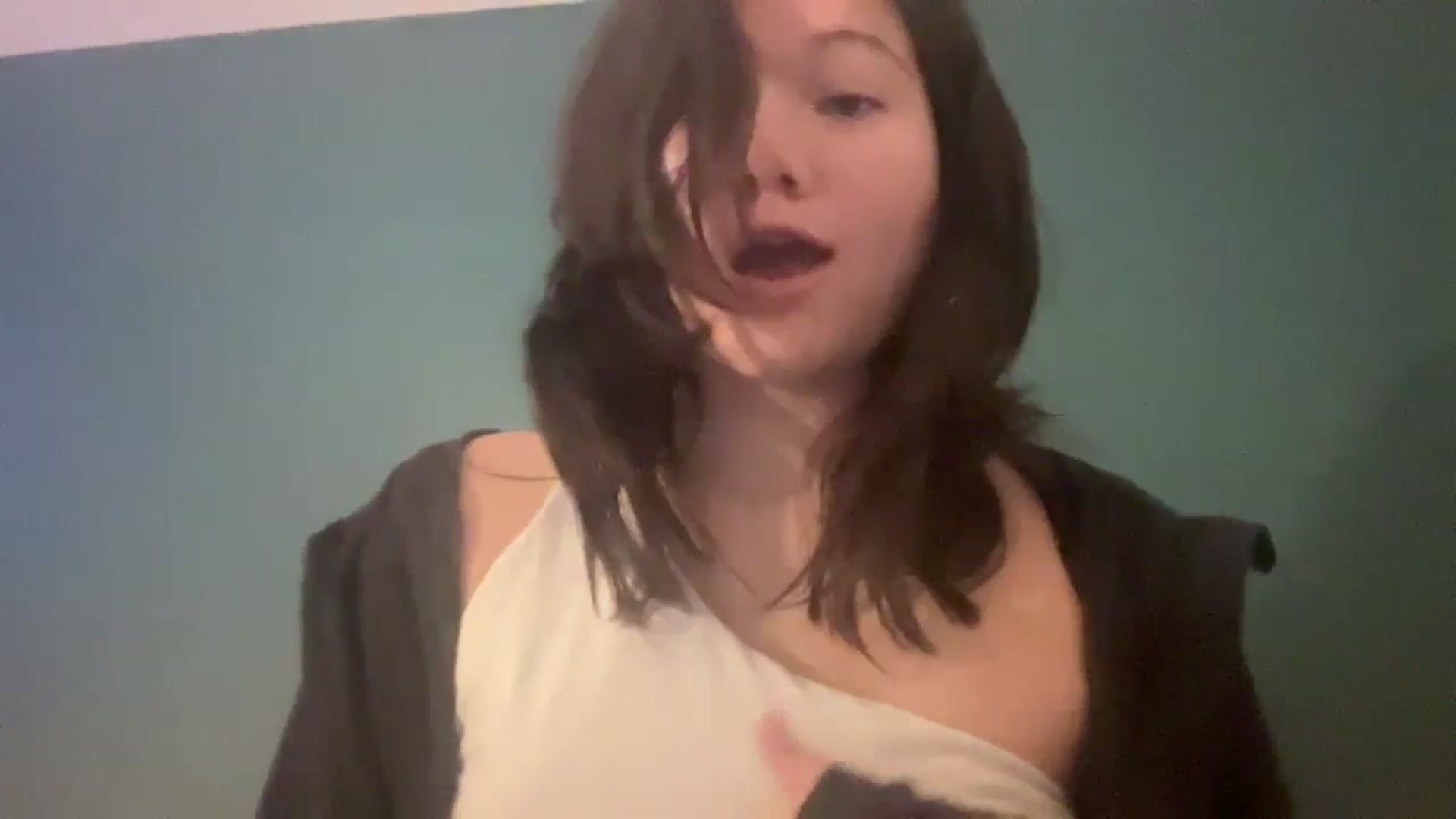 Gallery image thumbnail from imava's myfreecams stream on, 07/03/2024, 02:35 image 20 of 20