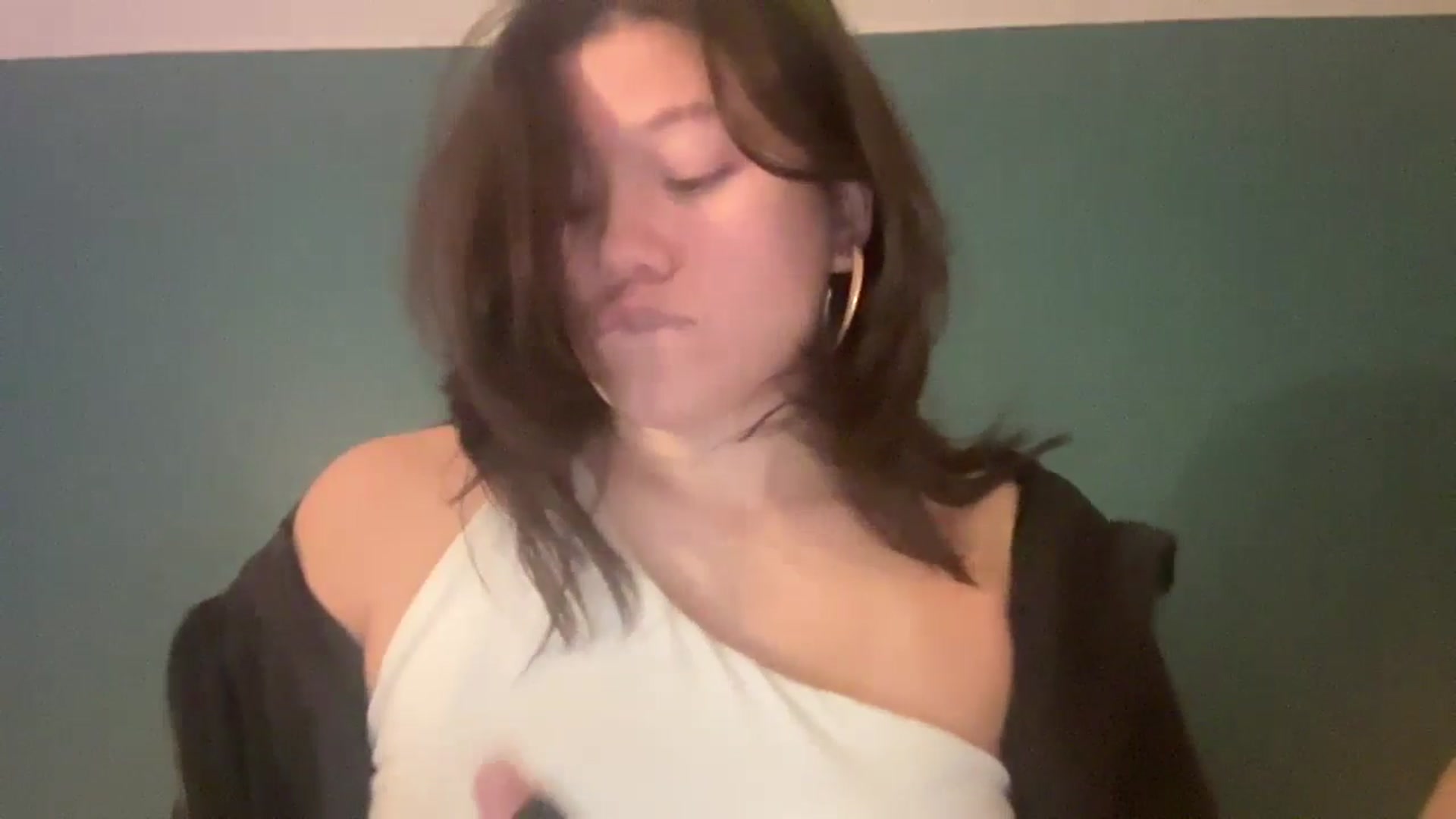 Gallery image thumbnail from imava's myfreecams stream on, 07/03/2024, 02:35 image 18 of 20