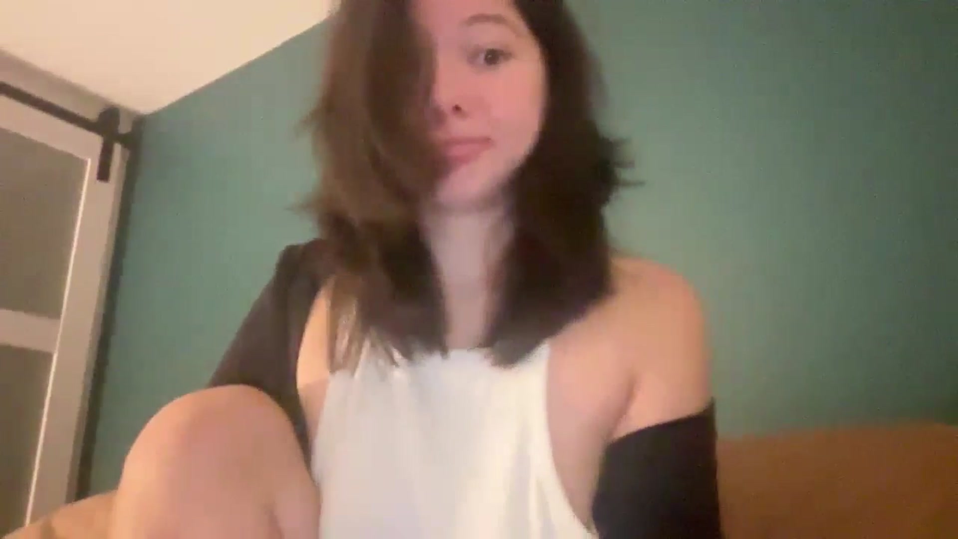 Gallery image thumbnail from imava's myfreecams stream on, 07/05/2024, 21:28 image 14 of 20