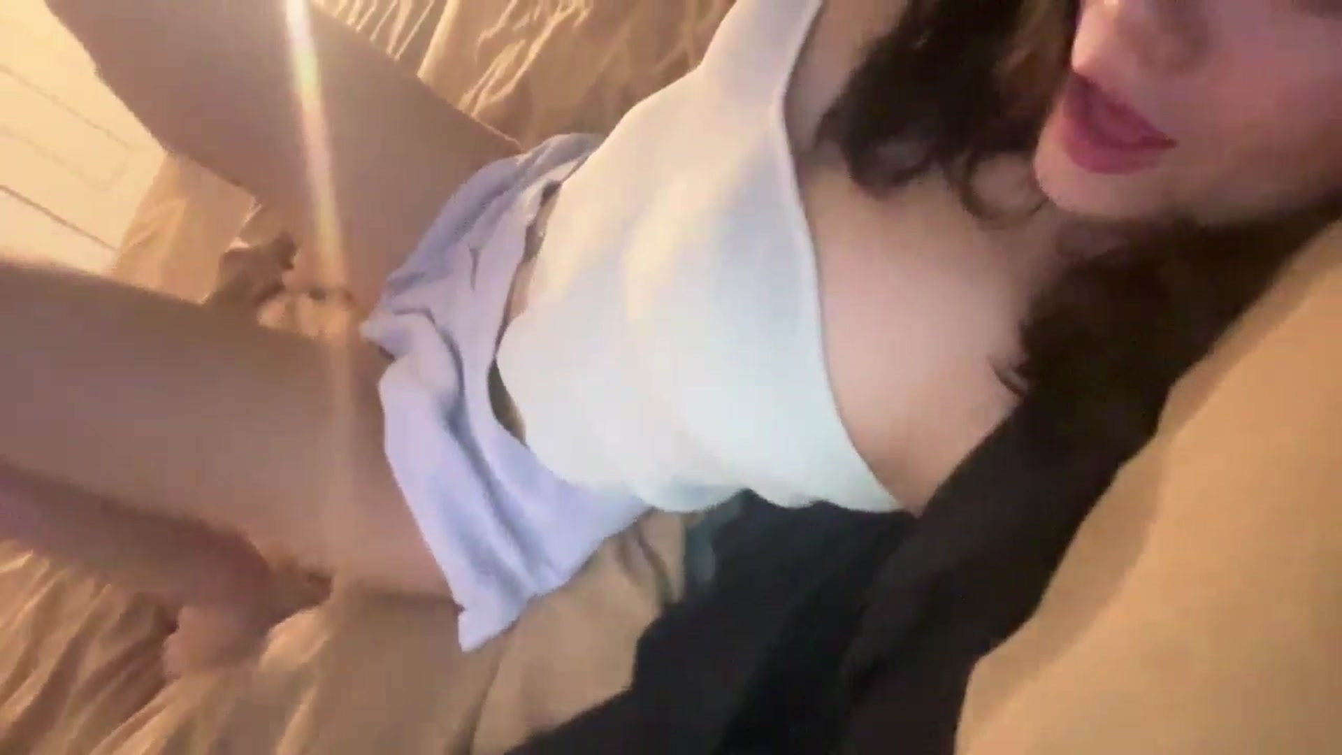 Gallery image thumbnail from imava's myfreecams stream on, 07/08/2024, 04:09 image 4 of 20