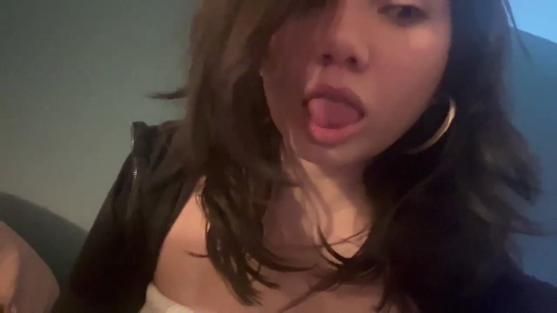 Gallery image thumbnail from imava's myfreecams stream on, 07/08/2024, 07:52 image 19 of 20