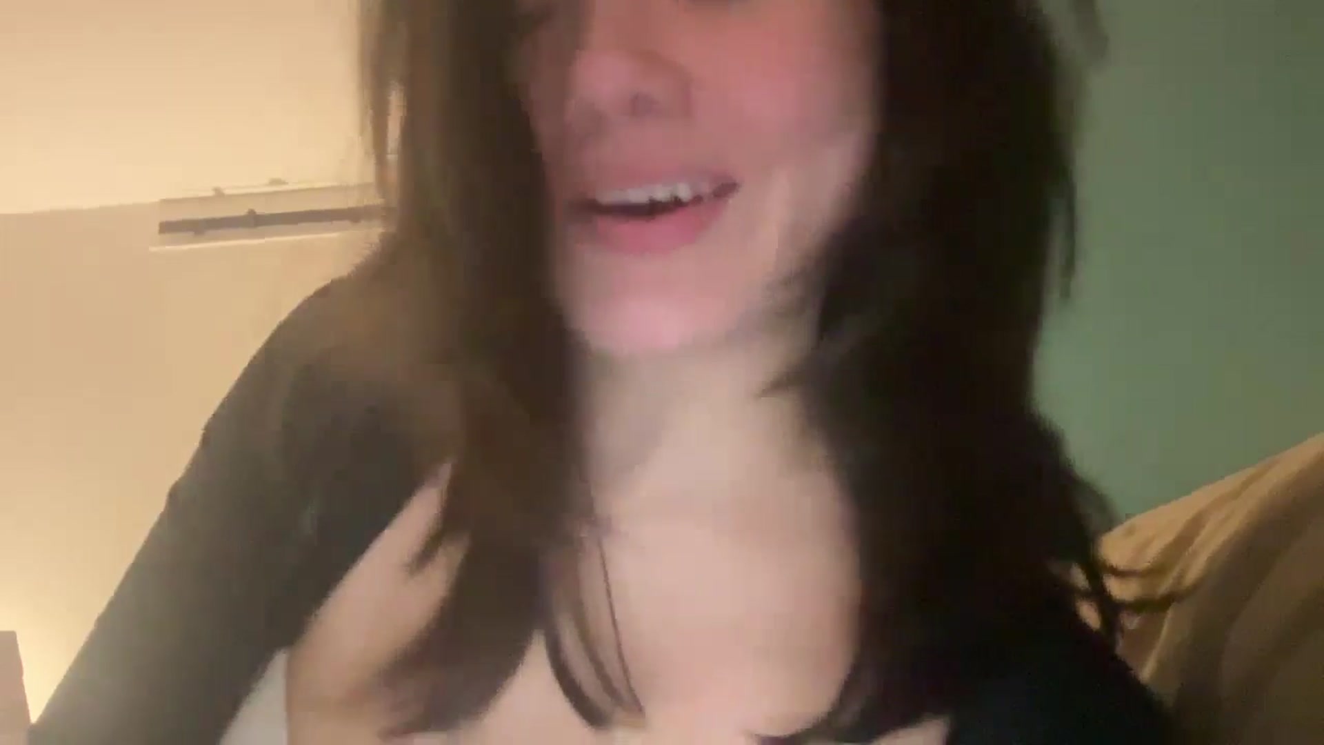 Gallery image thumbnail from imava's myfreecams stream on, 07/15/2024, 06:21 image 5 of 20