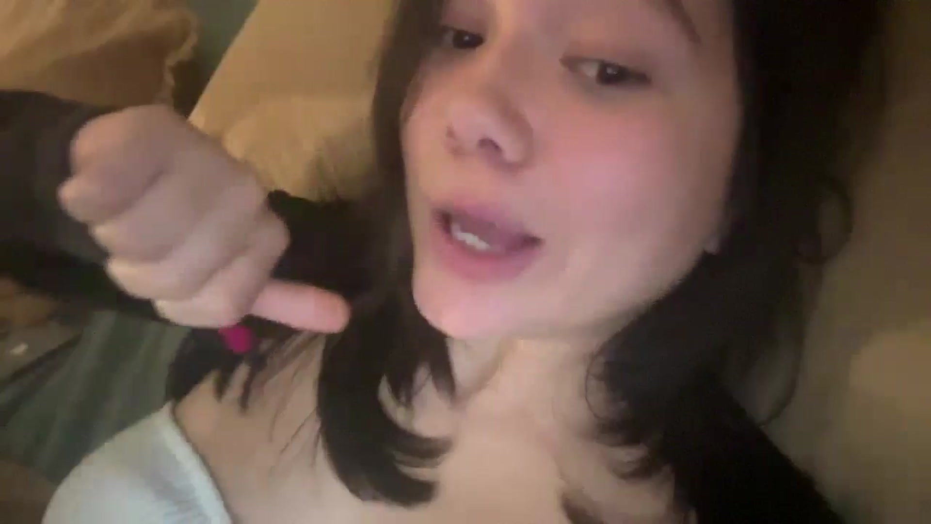 Gallery image thumbnail from imava's myfreecams stream on, 07/15/2024, 10:18 image 3 of 20