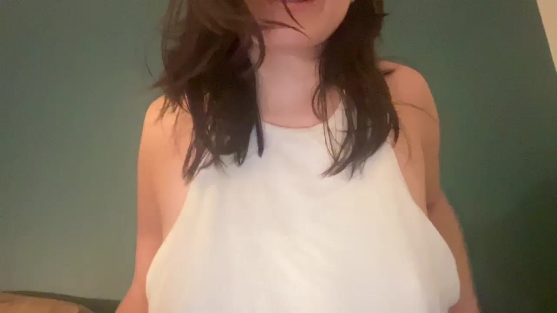 Gallery image thumbnail from imava's myfreecams stream on, 07/18/2024, 08:51 image 3 of 20