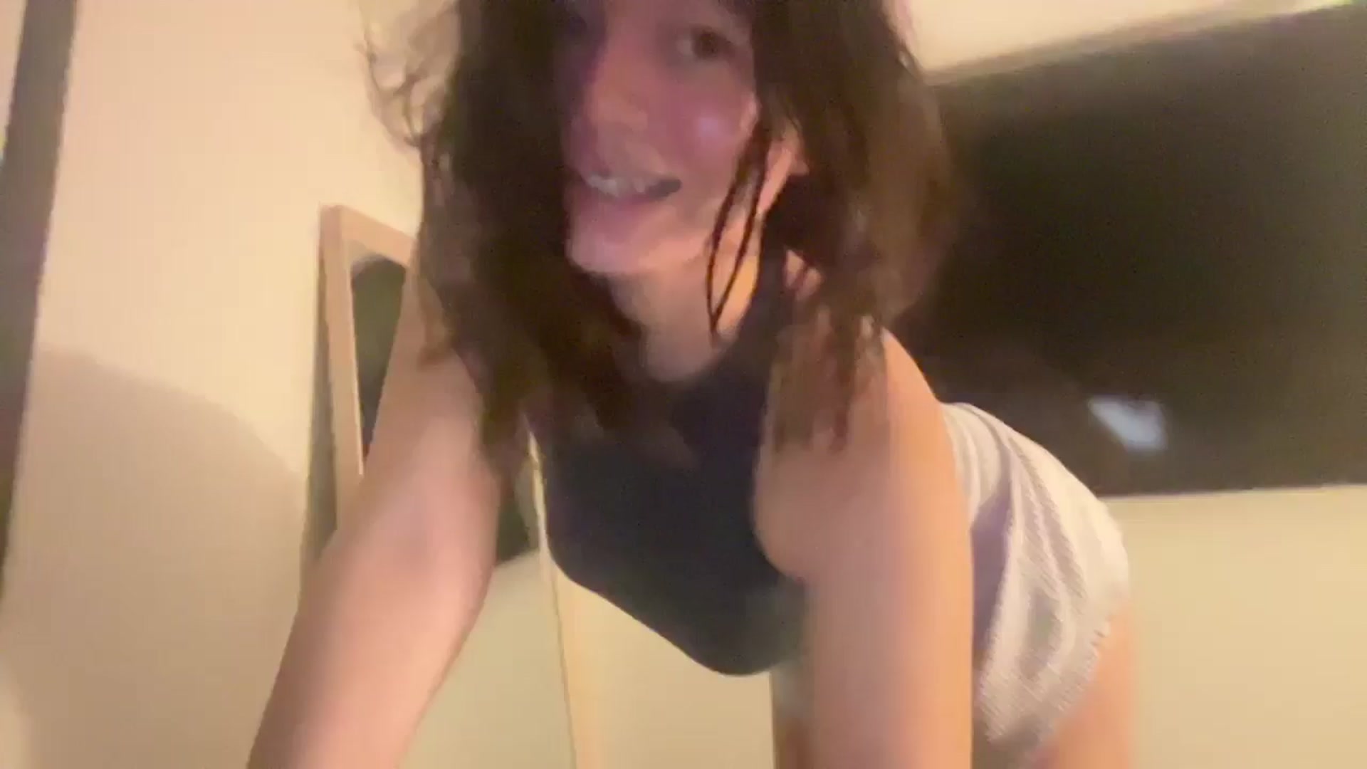 Gallery image thumbnail from imava's myfreecams stream on, 07/22/2024, 06:56 image 1 of 20