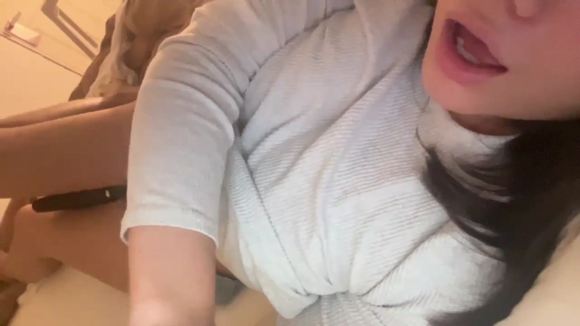 Gallery image thumbnail from imava's myfreecams stream on, 07/25/2024, 03:09 image 16 of 20