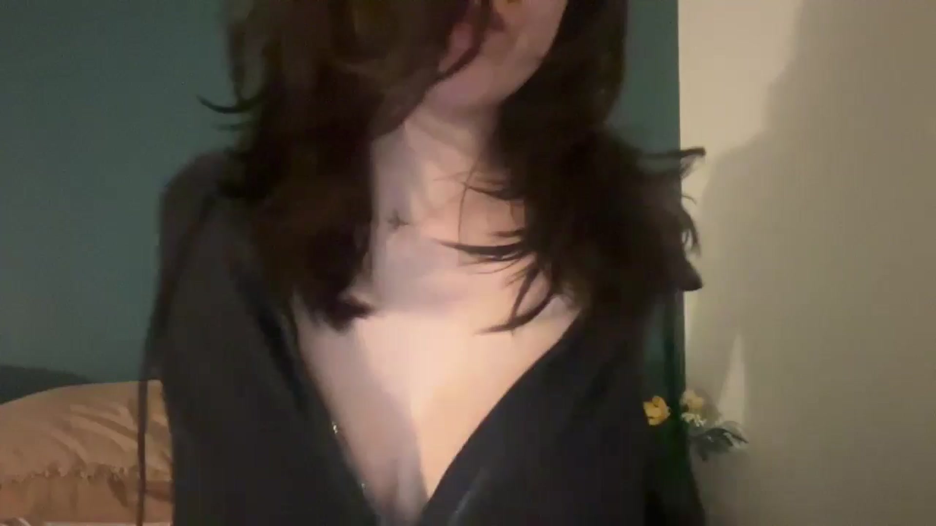 Gallery image thumbnail from imava's myfreecams stream on, 07/26/2024, 02:33 image 7 of 20