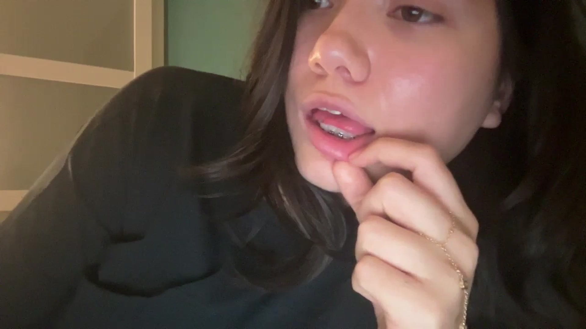 Gallery image thumbnail from imava's myfreecams stream on, 07/31/2024, 07:38 image 15 of 20