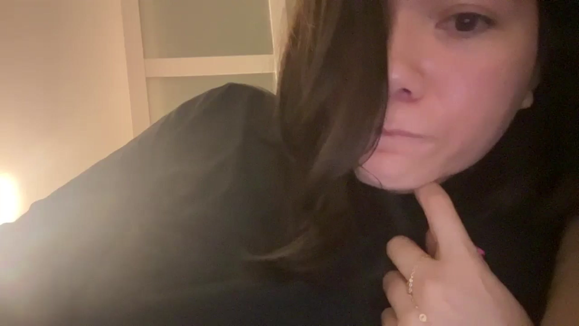 Gallery image thumbnail from imava's myfreecams stream on, 07/31/2024, 08:18 image 2 of 20