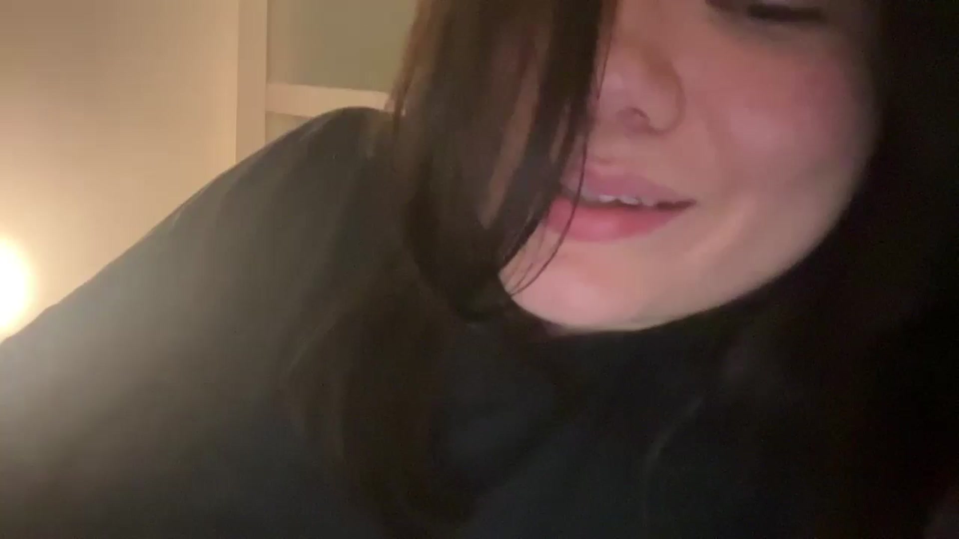 Gallery image thumbnail from imava's myfreecams stream on, 07/31/2024, 10:50 image 9 of 20
