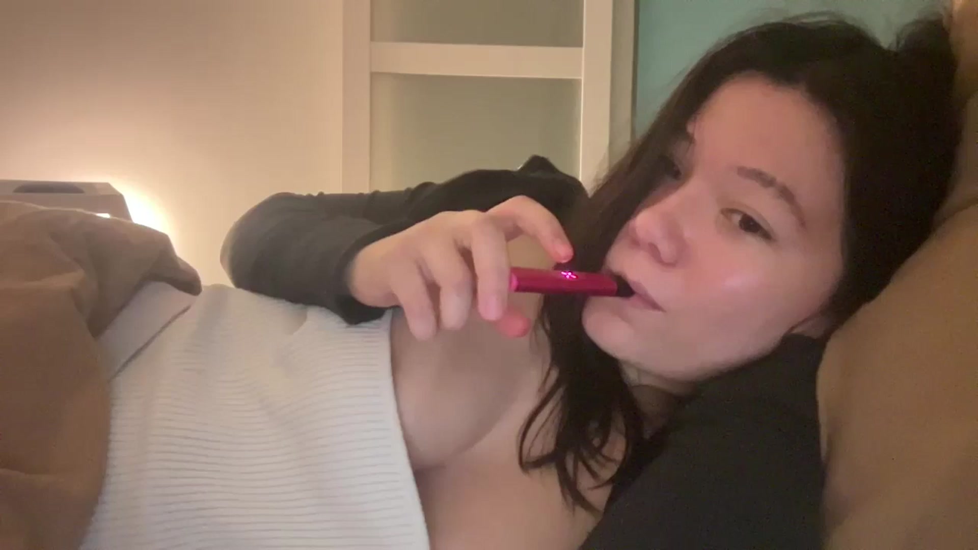Gallery image thumbnail from imava's myfreecams stream on, 08/01/2024, 10:19 image 5 of 20