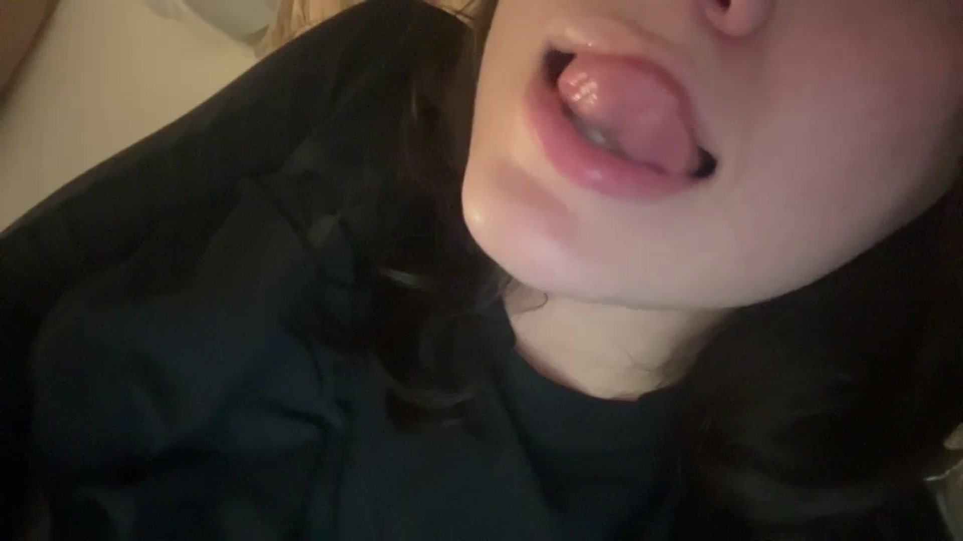 Gallery image thumbnail from imava's myfreecams stream on, 08/07/2024, 06:04 image 8 of 20
