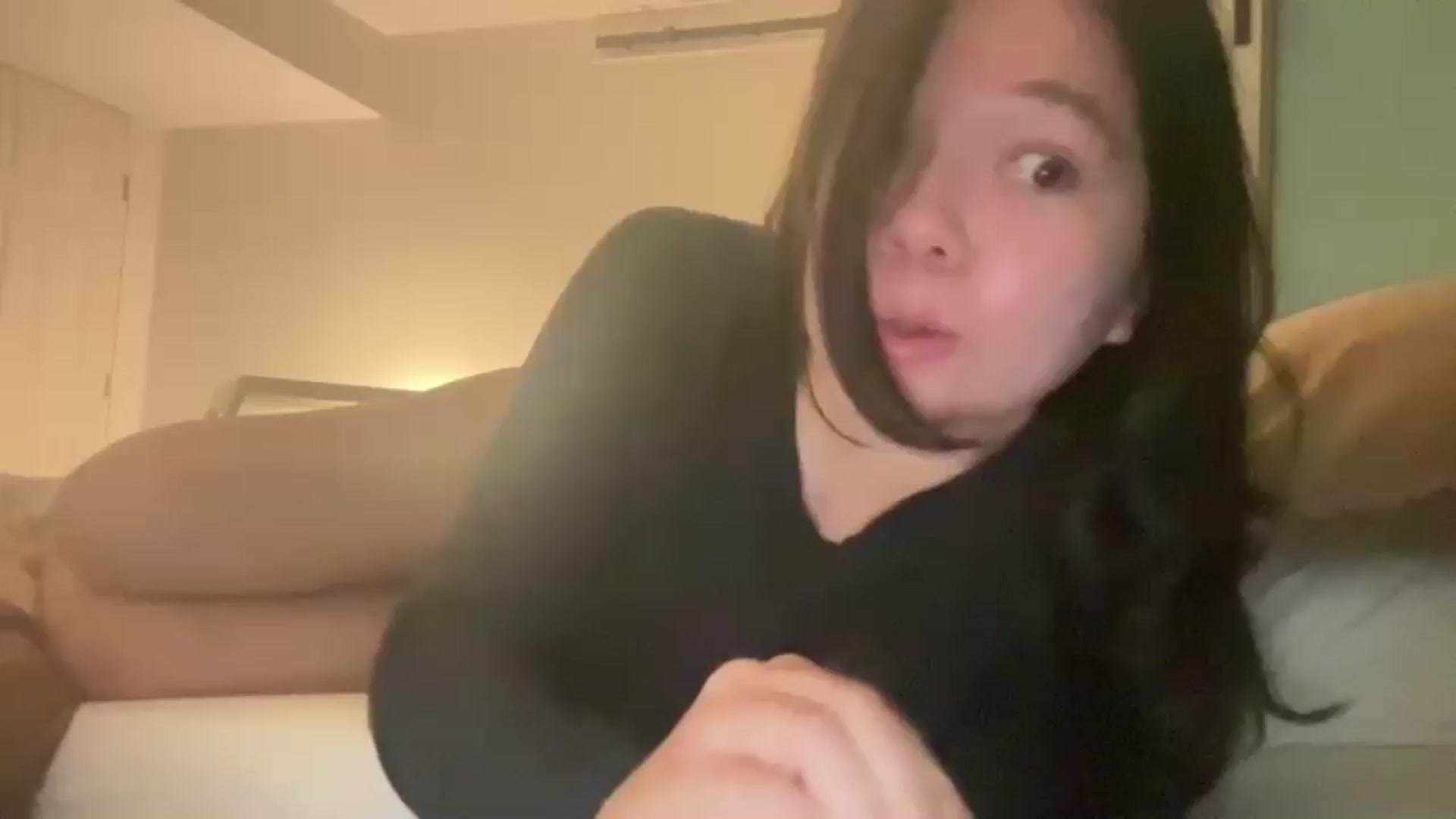 Gallery image thumbnail from imava's myfreecams stream on, 08/08/2024, 24:19 image 5 of 20