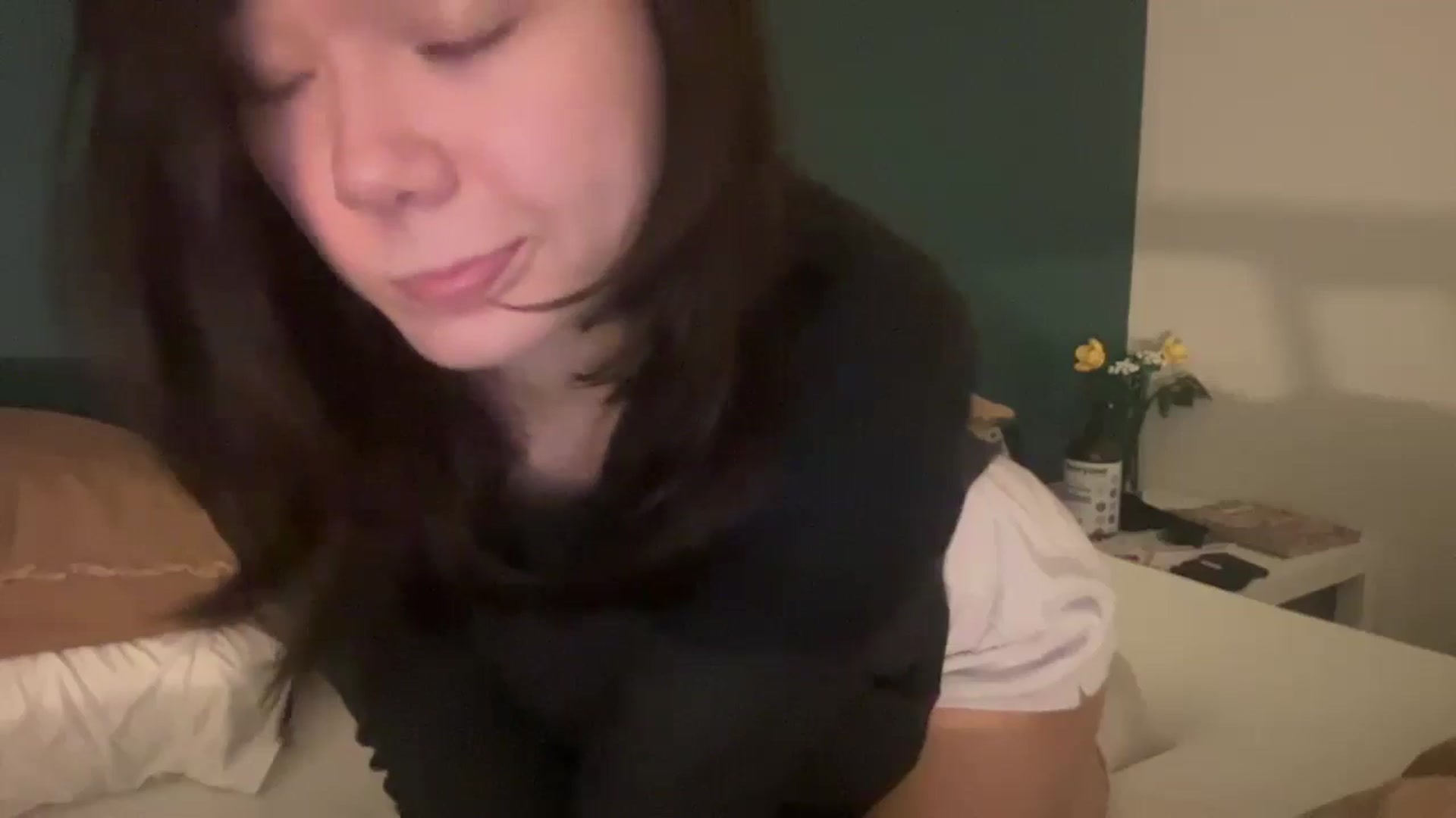 Gallery image thumbnail from imava's myfreecams stream on, 08/08/2024, 24:19 image 17 of 20