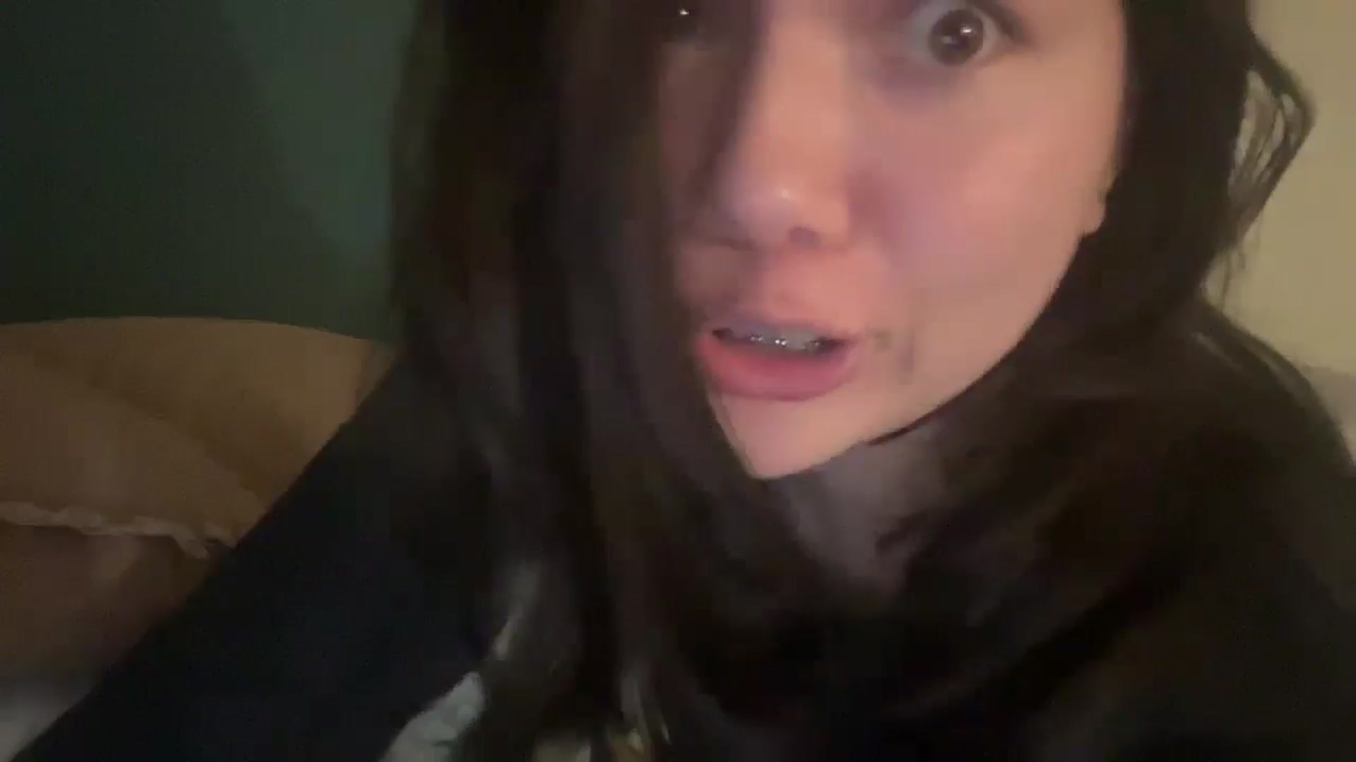 Gallery image thumbnail from imava's myfreecams stream on, 08/08/2024, 24:19 image 15 of 20
