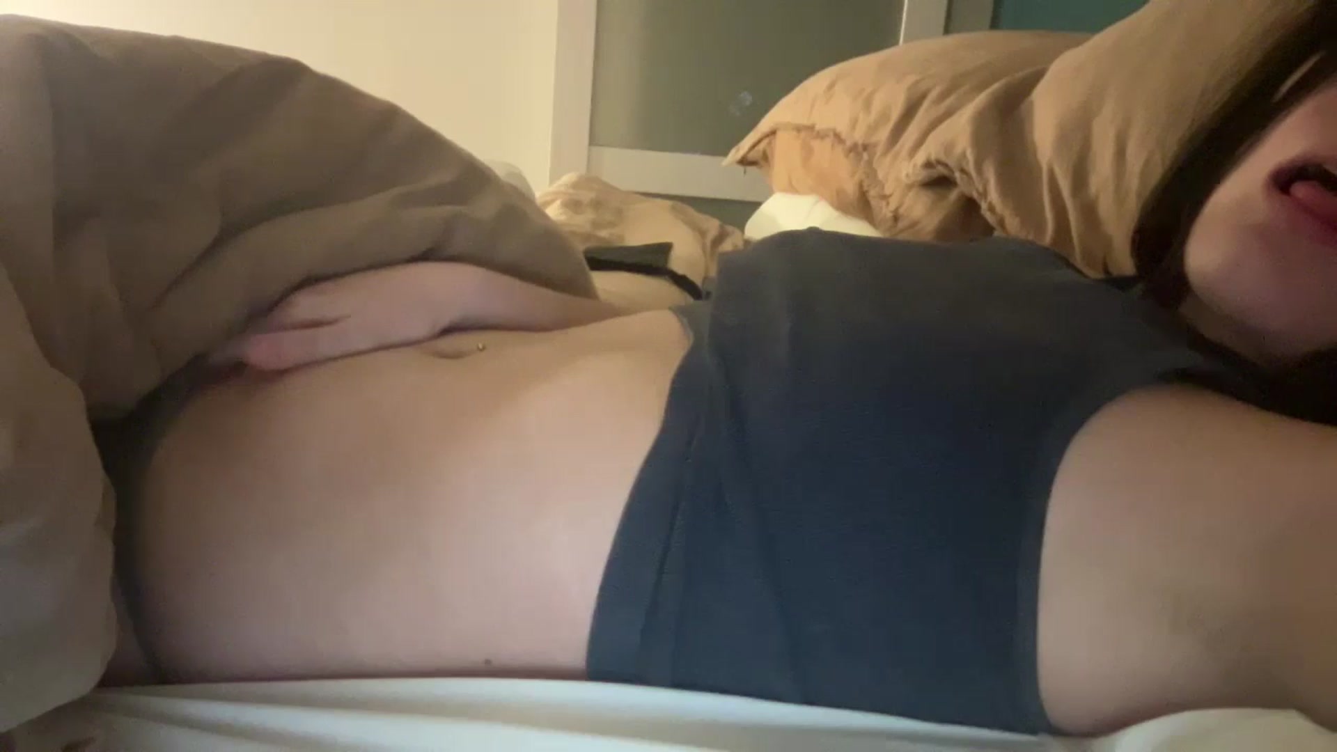 Gallery image thumbnail from imava's myfreecams stream on, 08/10/2024, 13:03 image 4 of 20