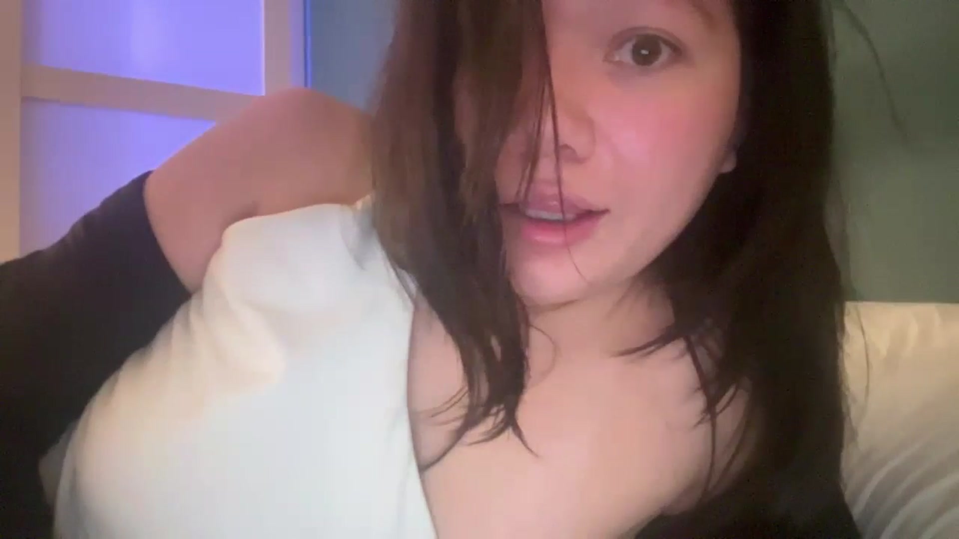 Gallery image thumbnail from imava's myfreecams stream on, 08/11/2024, 13:40 image 19 of 20