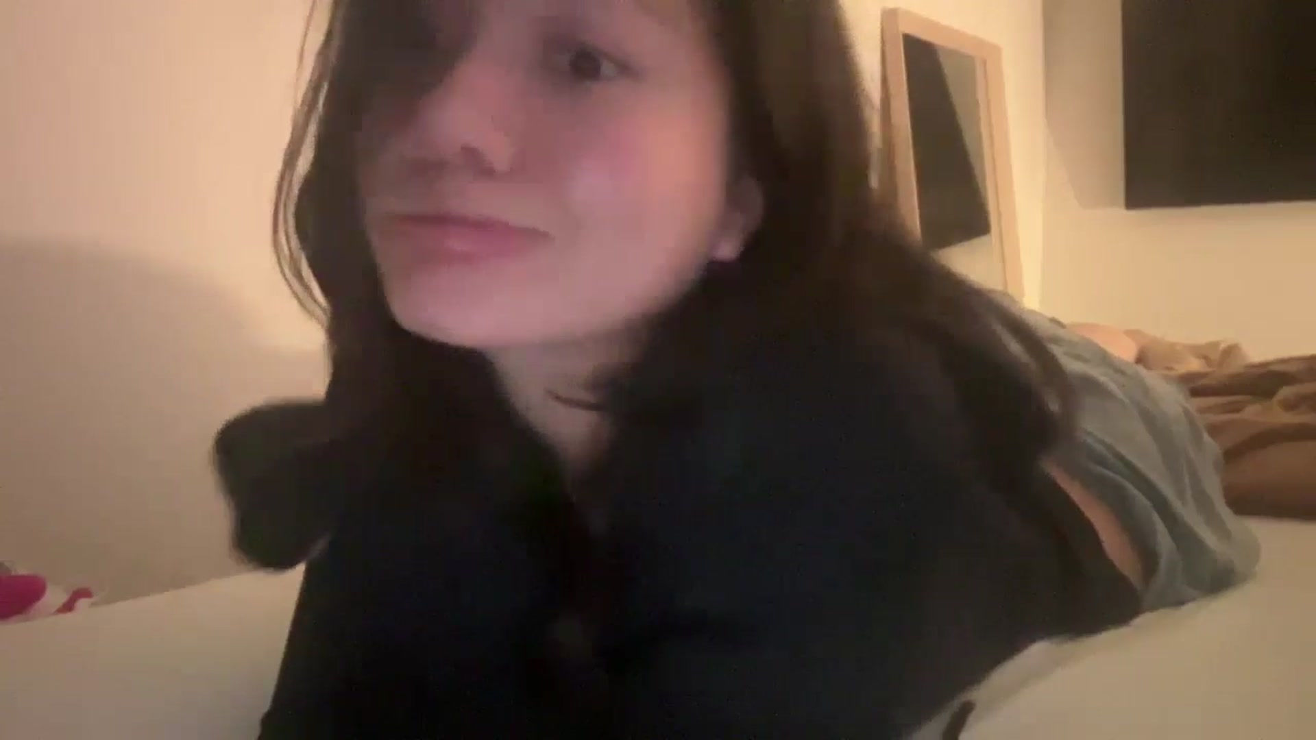 Gallery image thumbnail from imava's myfreecams stream on, 08/11/2024, 13:40 image 7 of 20