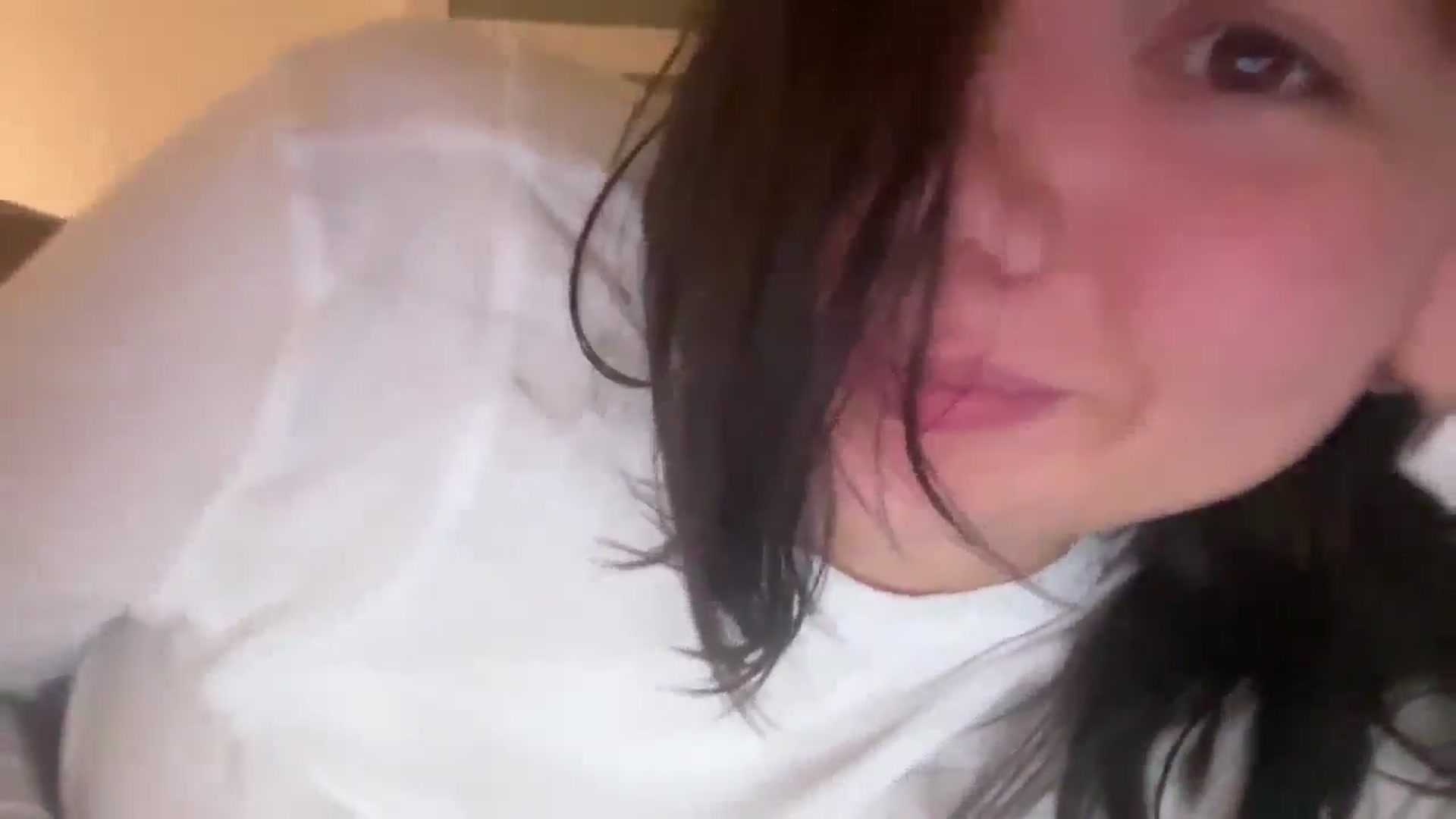 Gallery image thumbnail from imava's myfreecams stream on, 08/16/2024, 06:10 image 9 of 20