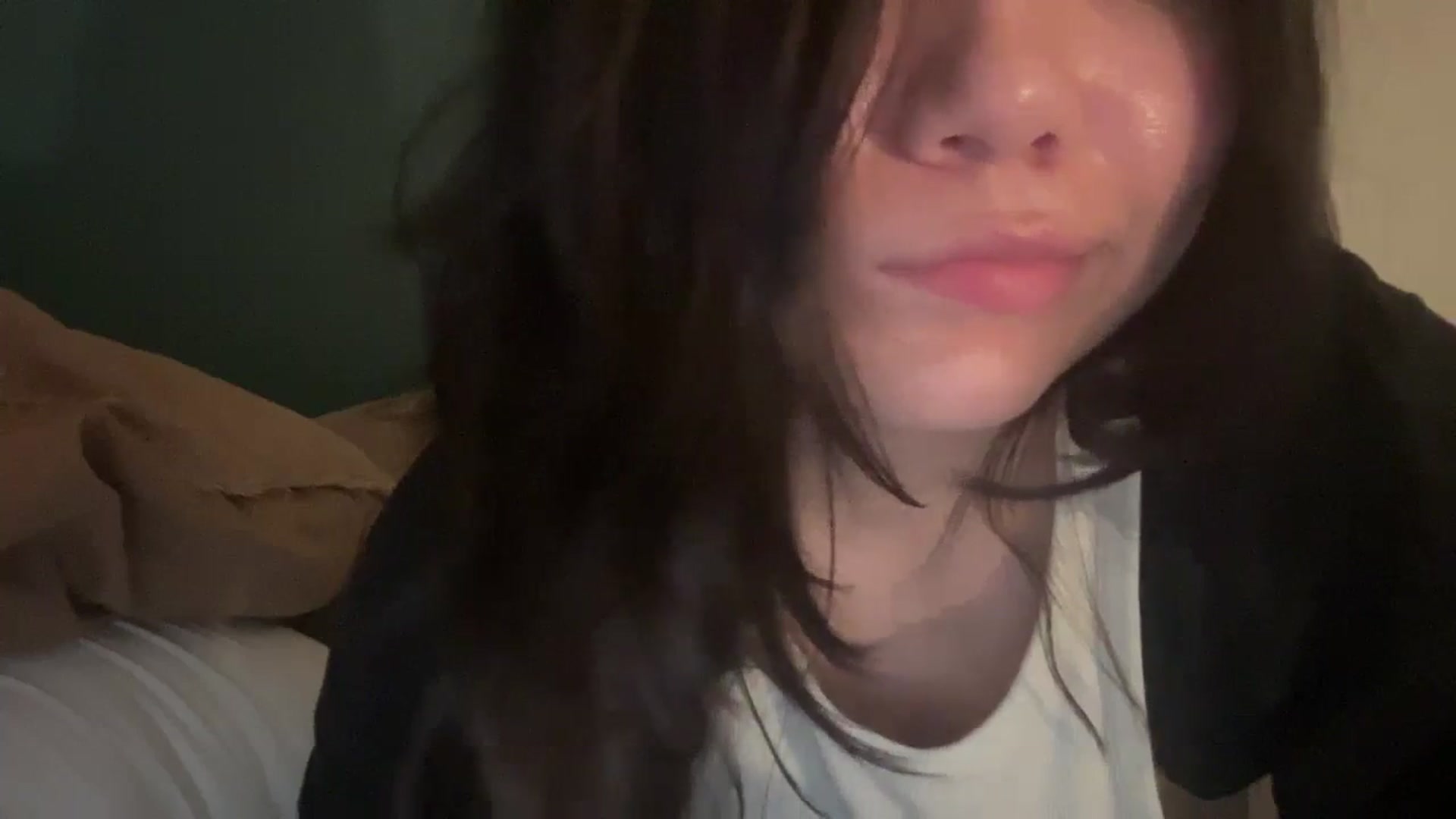 Gallery image thumbnail from imava's myfreecams stream on, 08/18/2024, 07:31 image 6 of 20