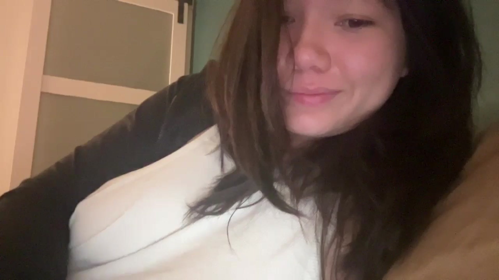Gallery image thumbnail from imava's myfreecams stream on, 08/18/2024, 23:47 image 20 of 20