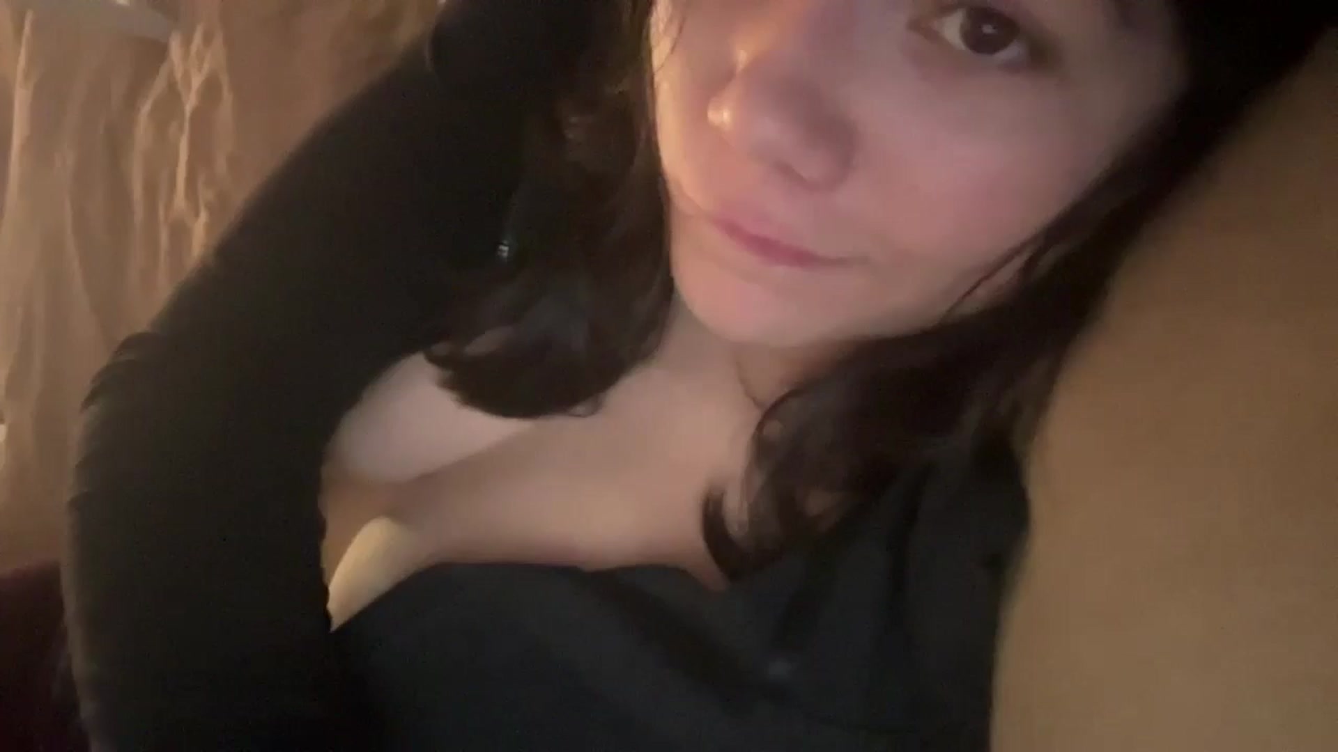 Gallery image thumbnail from imava's myfreecams stream on, 08/30/2024, 24:01 image 10 of 20