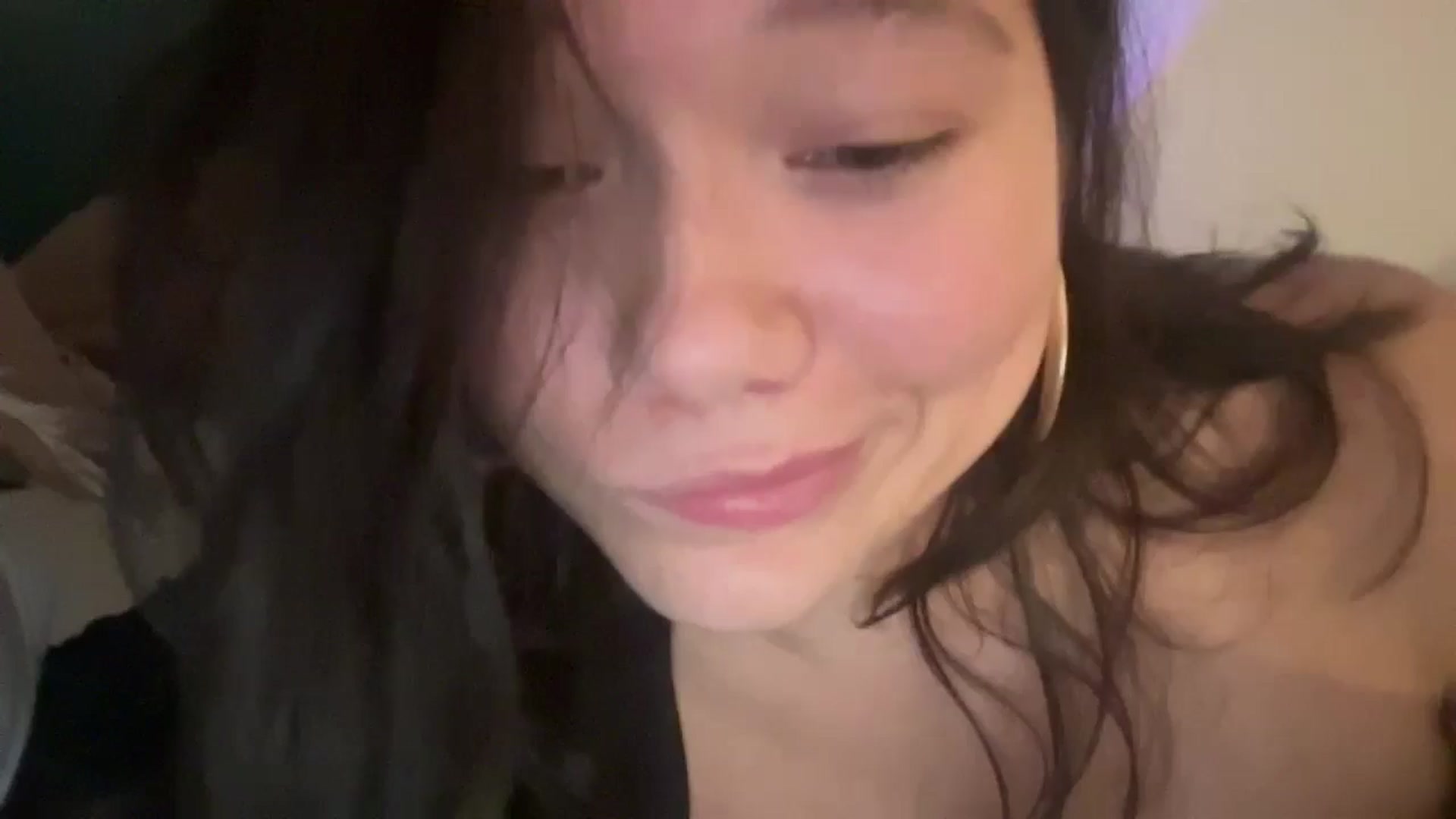 Gallery image thumbnail from imava's myfreecams stream on, 08/30/2024, 02:48 image 16 of 20