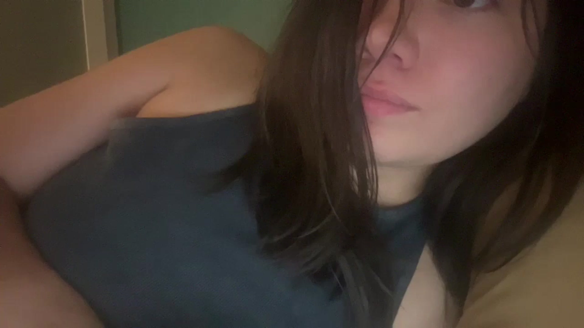 Gallery image thumbnail from imava's myfreecams stream on, 09/01/2024, 05:09 image 18 of 20