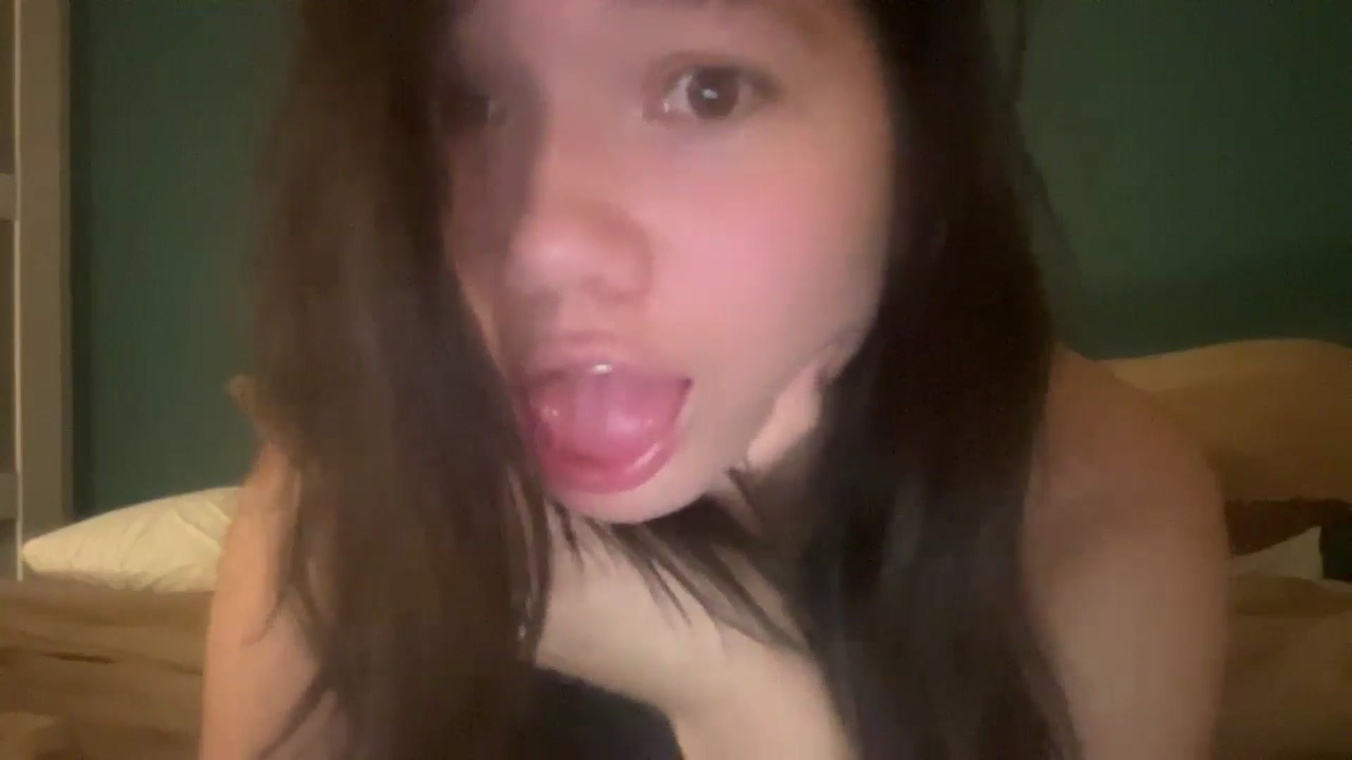 Gallery image thumbnail from imava's myfreecams stream on, 09/01/2024, 05:09 image 12 of 20