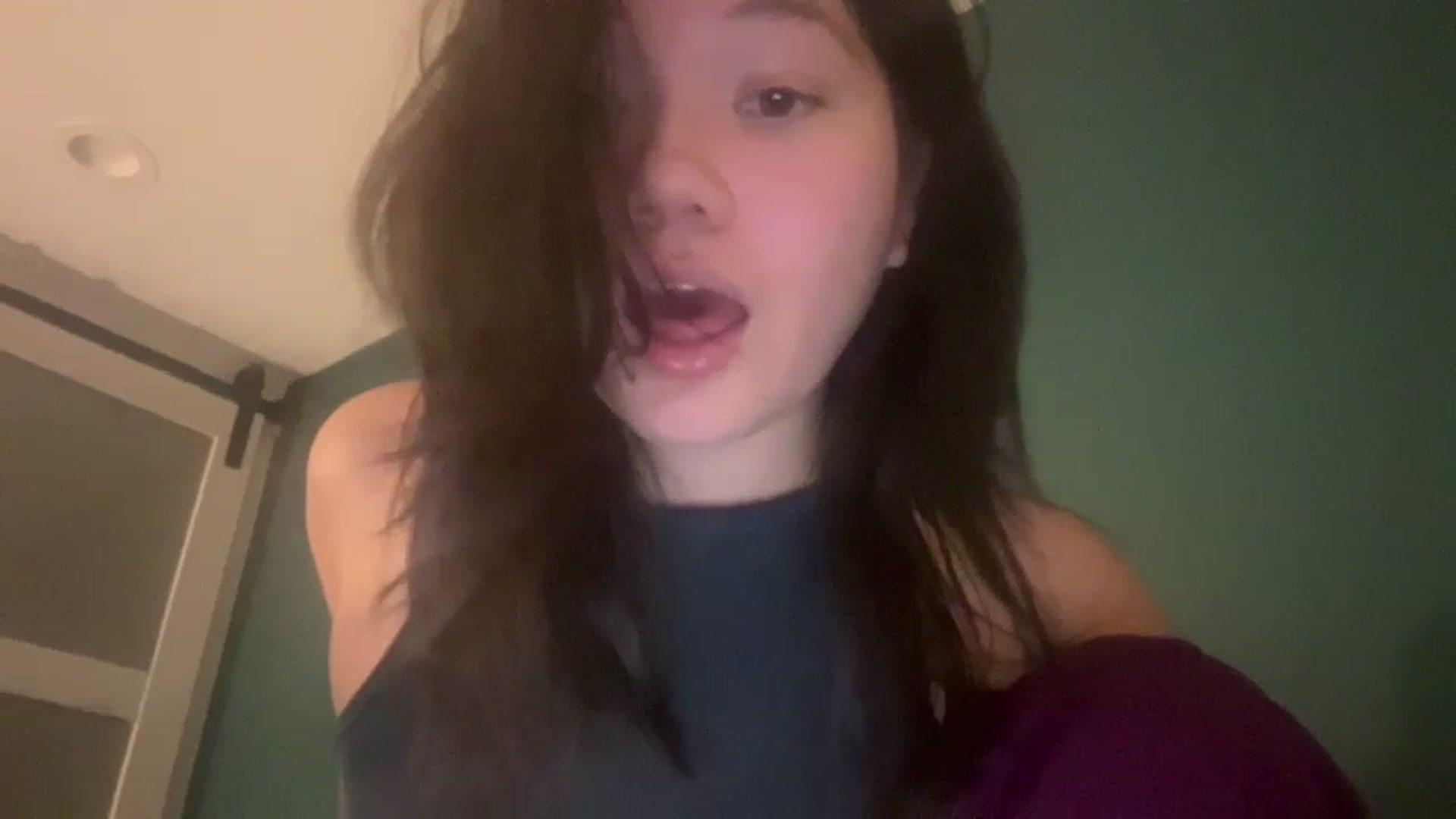 Gallery image thumbnail from imava's myfreecams stream on, 09/01/2024, 05:09 image 8 of 20