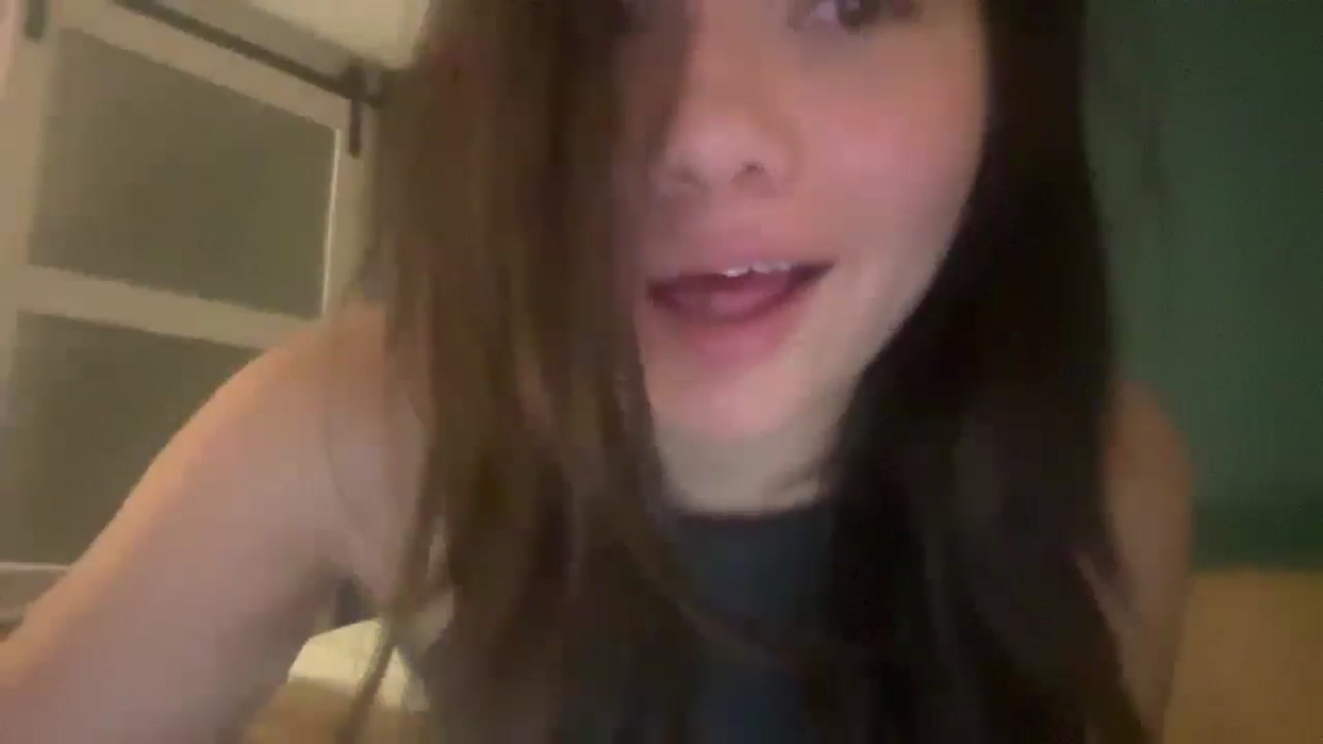Gallery image thumbnail from imava's myfreecams stream on, 09/01/2024, 06:06 image 14 of 20