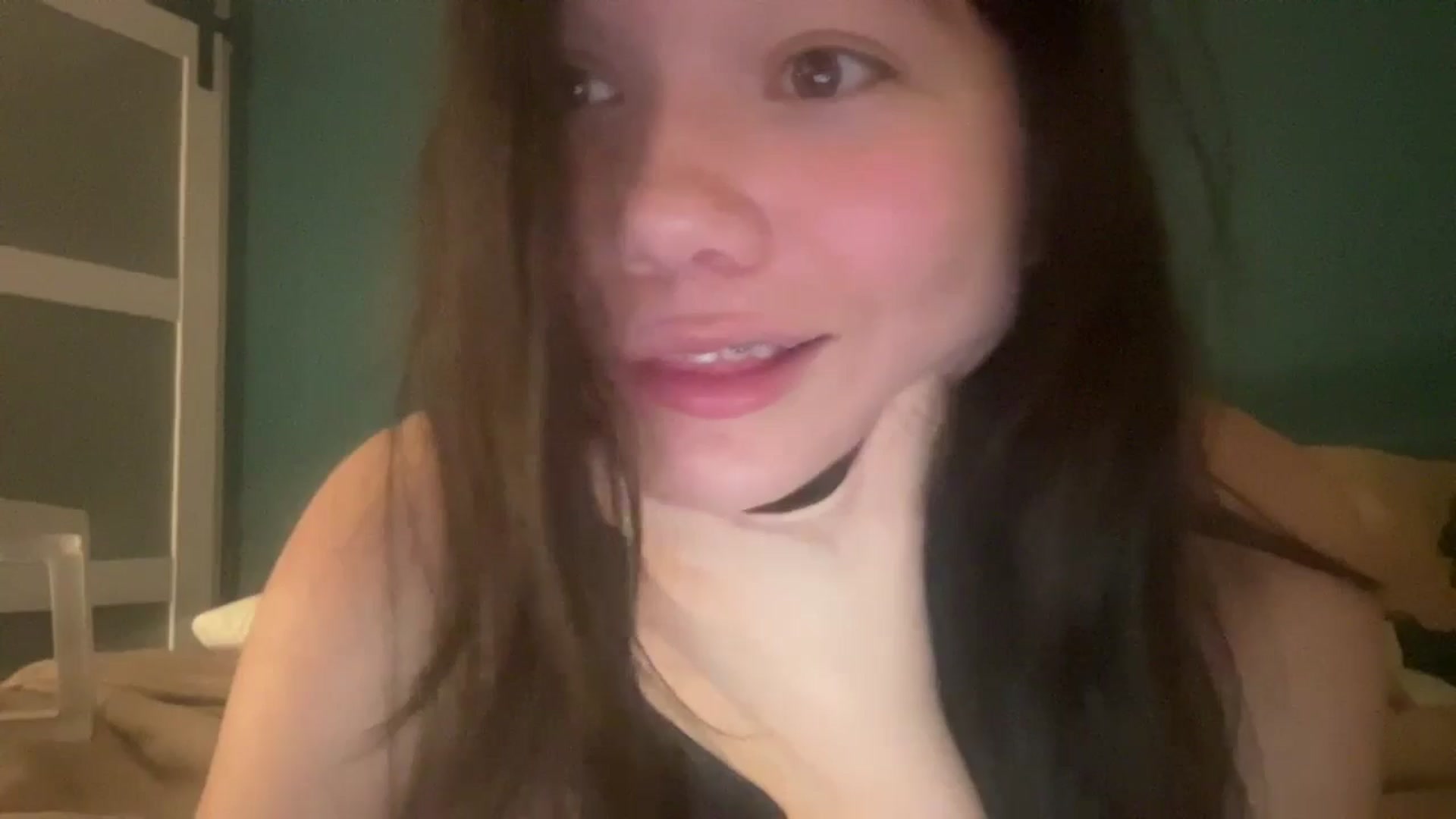 Gallery image thumbnail from imava's myfreecams stream on, 09/01/2024, 06:06 image 18 of 20