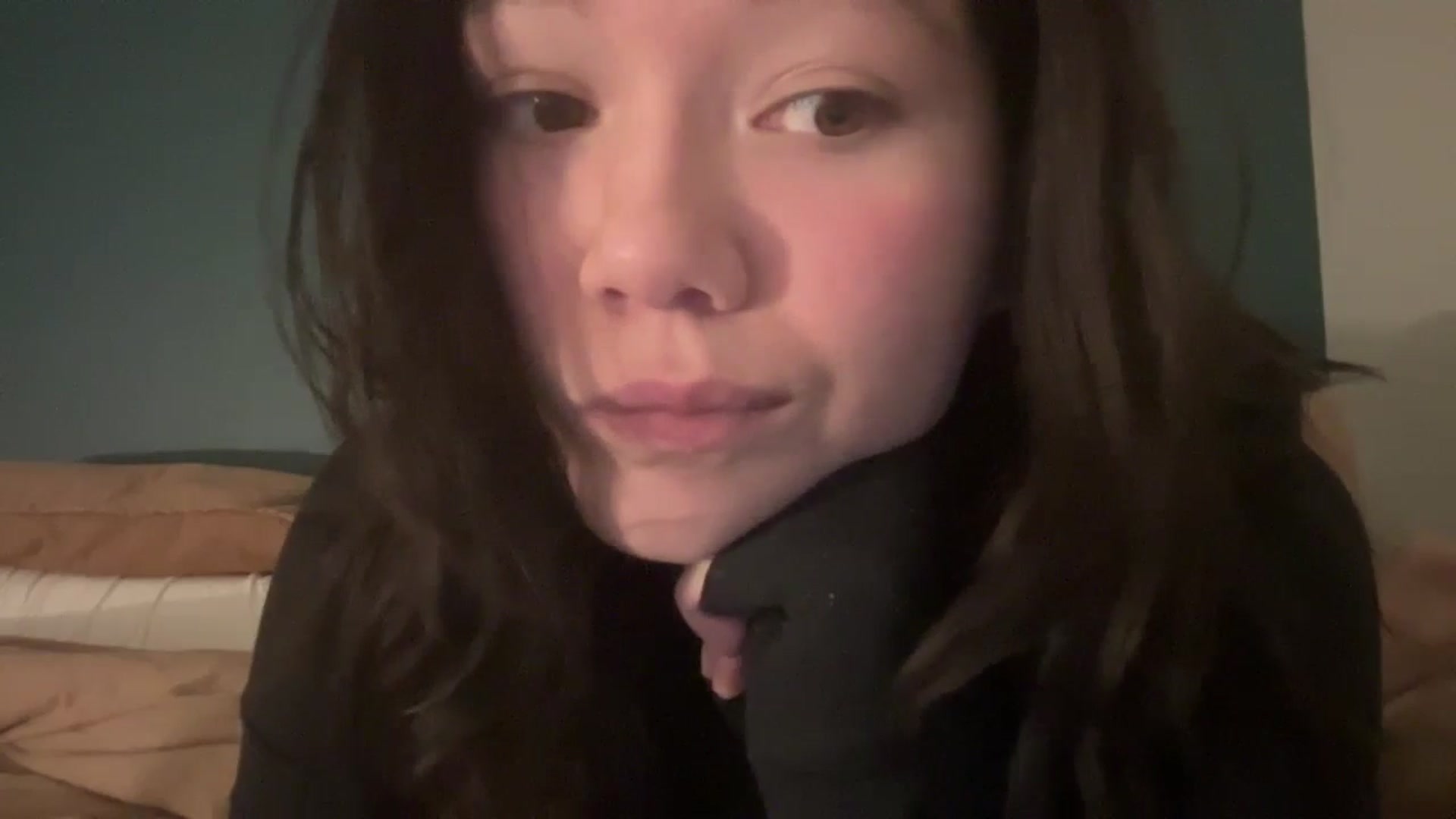 Gallery image thumbnail from imava's myfreecams stream on, 09/05/2024, 01:38 image 2 of 20