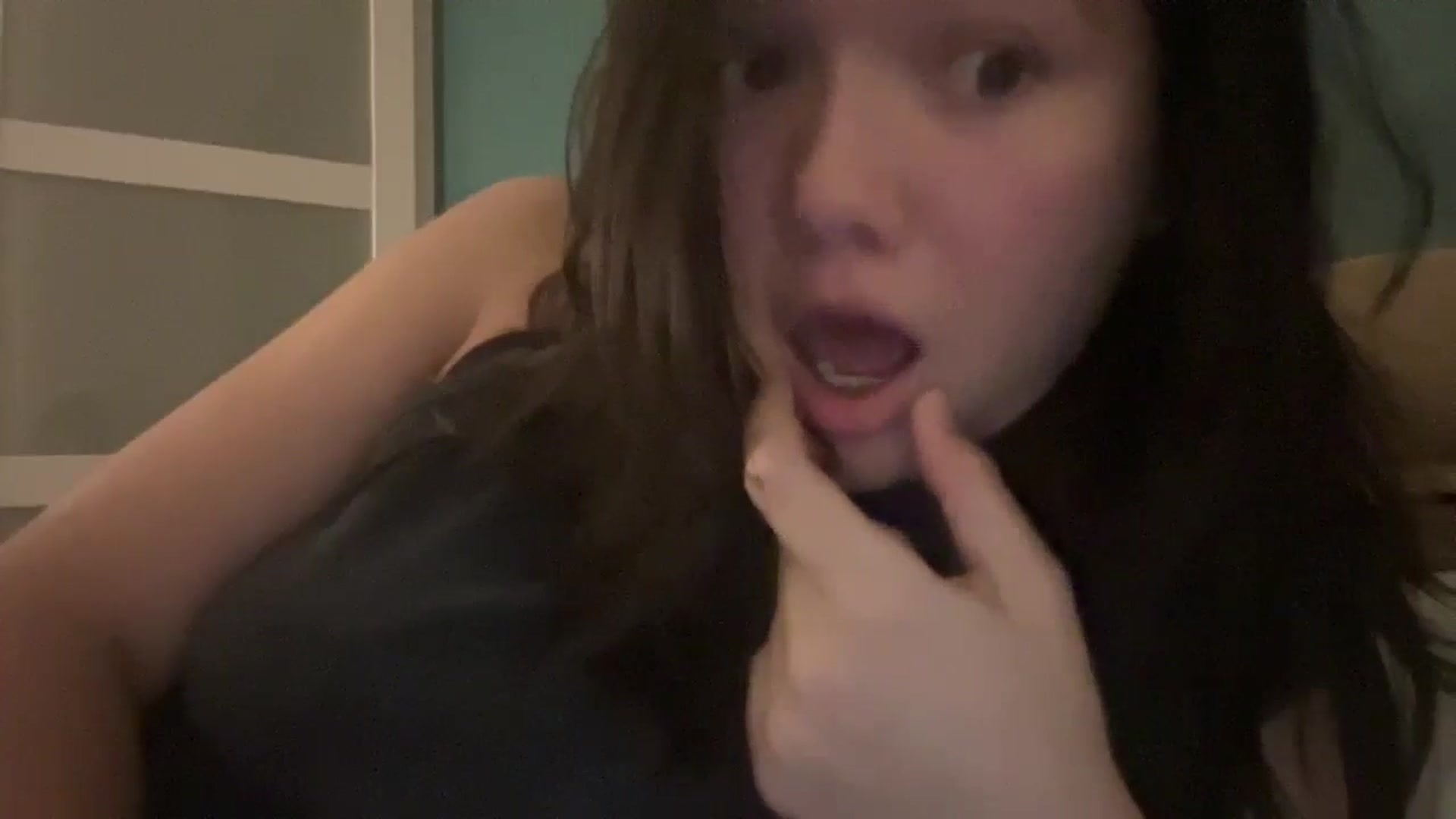 Gallery image thumbnail from imava's myfreecams stream on, 09/05/2024, 01:38 image 19 of 20