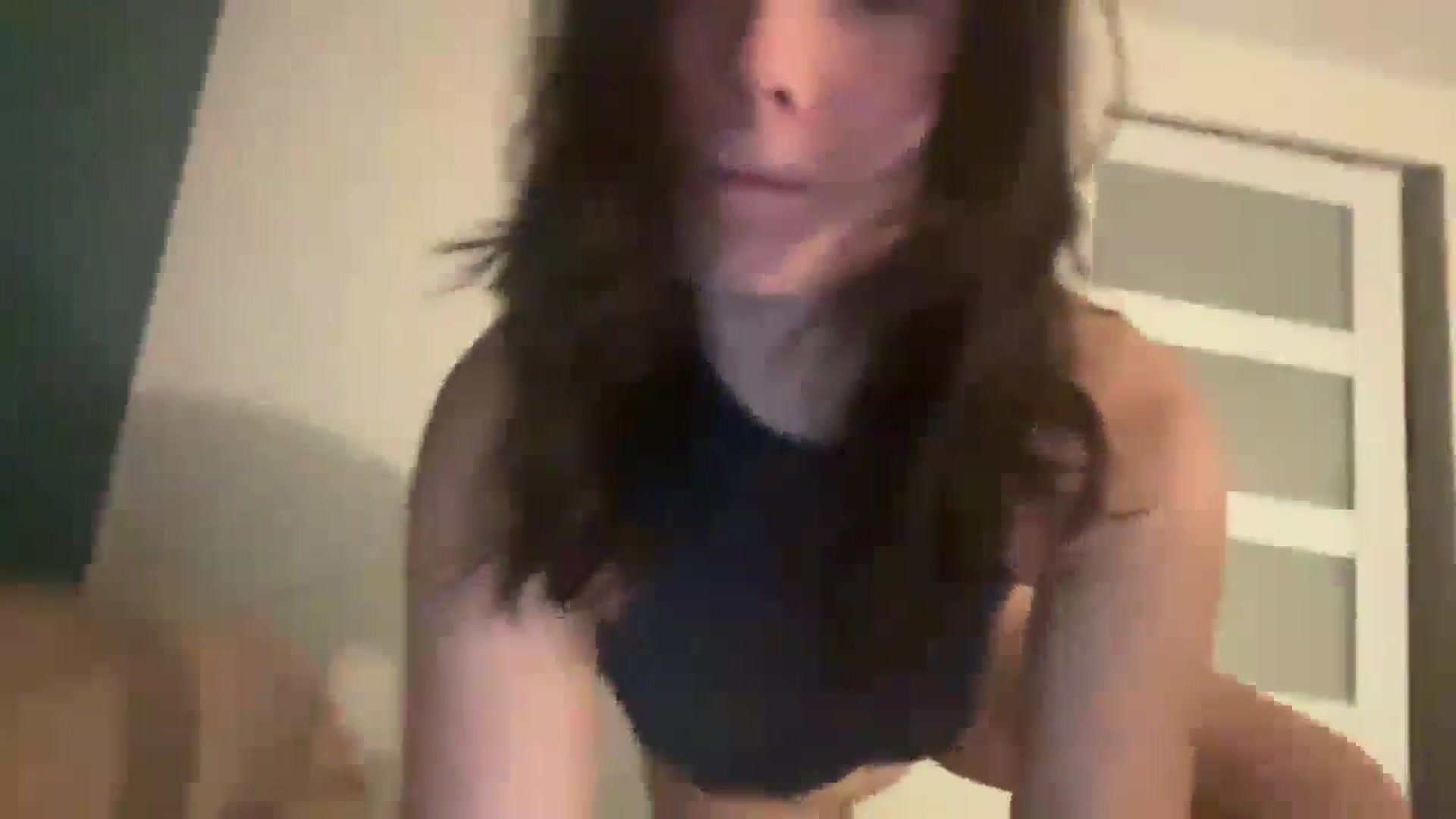 Gallery image thumbnail from imava's myfreecams stream on, 09/05/2024, 01:38 image 4 of 20