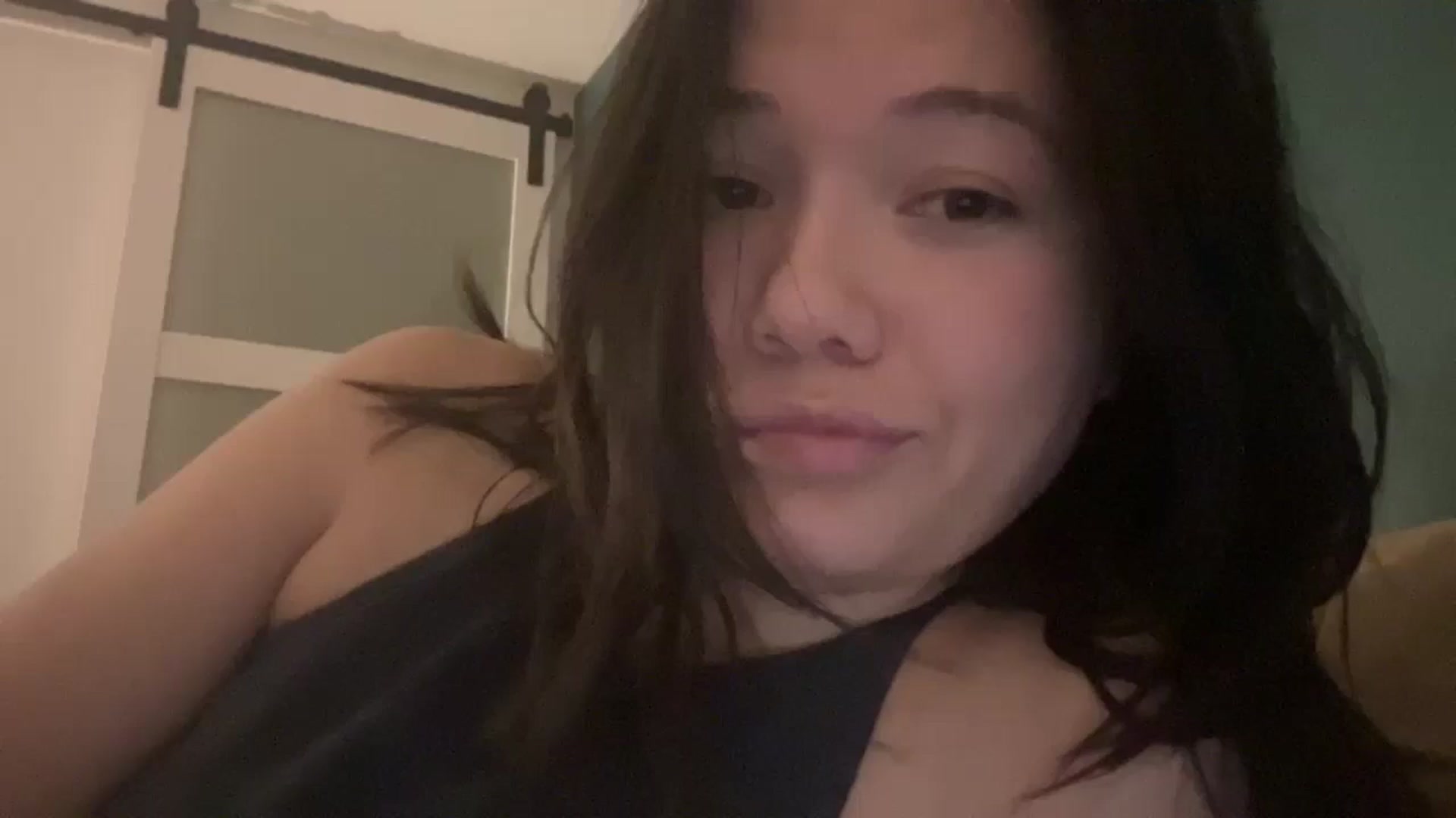 Gallery image thumbnail from imava's myfreecams stream on, 09/05/2024, 02:48 image 1 of 20