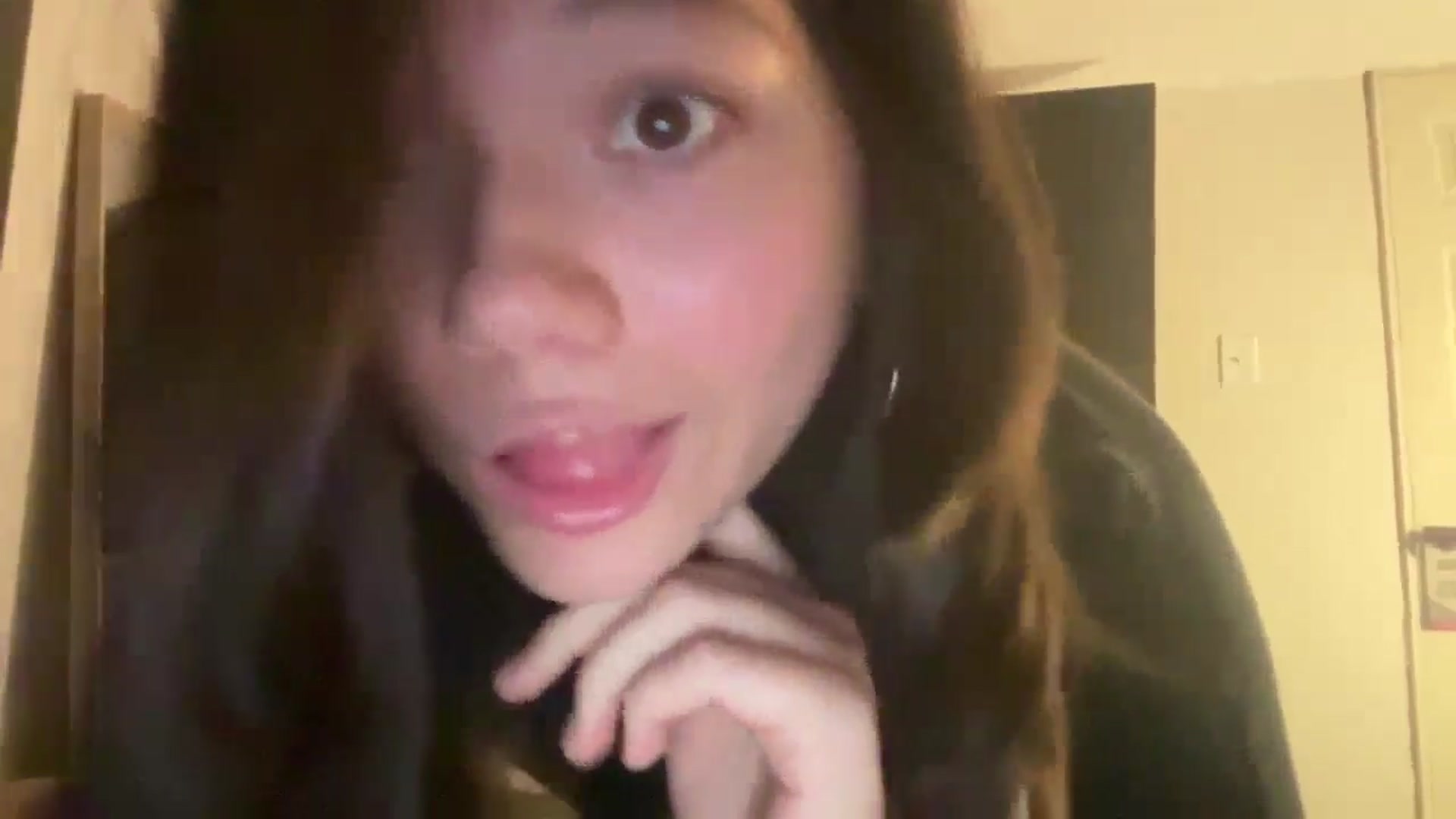 Gallery image thumbnail from imava's myfreecams stream on, 09/06/2024, 05:25 image 8 of 20