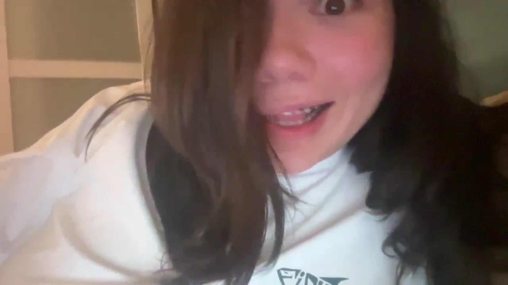 Gallery image thumbnail from imava's myfreecams stream on, 09/09/2024, 08:22 image 15 of 20