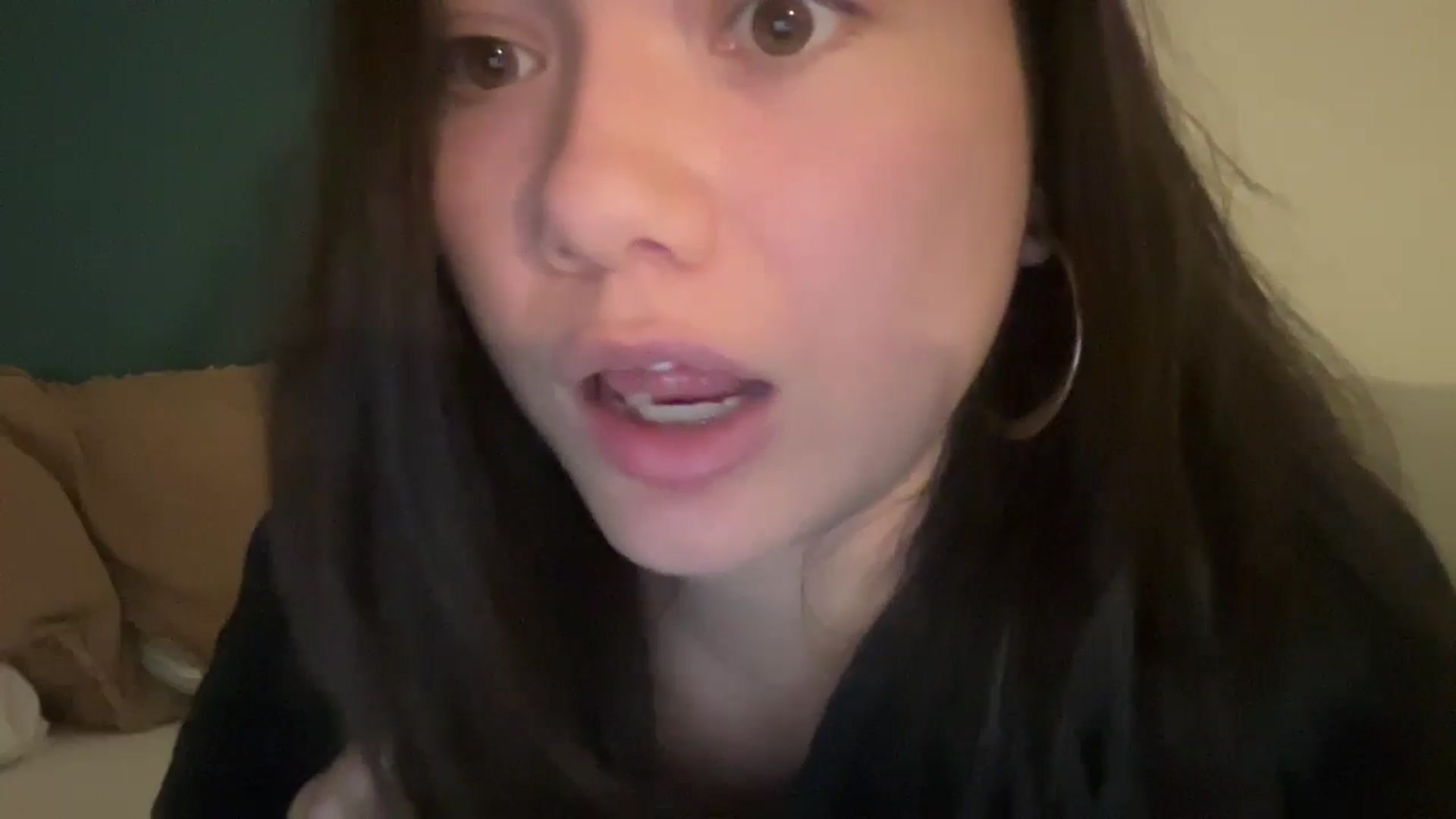 Gallery image thumbnail from imava's myfreecams stream on, 09/11/2024, 23:05 image 19 of 20