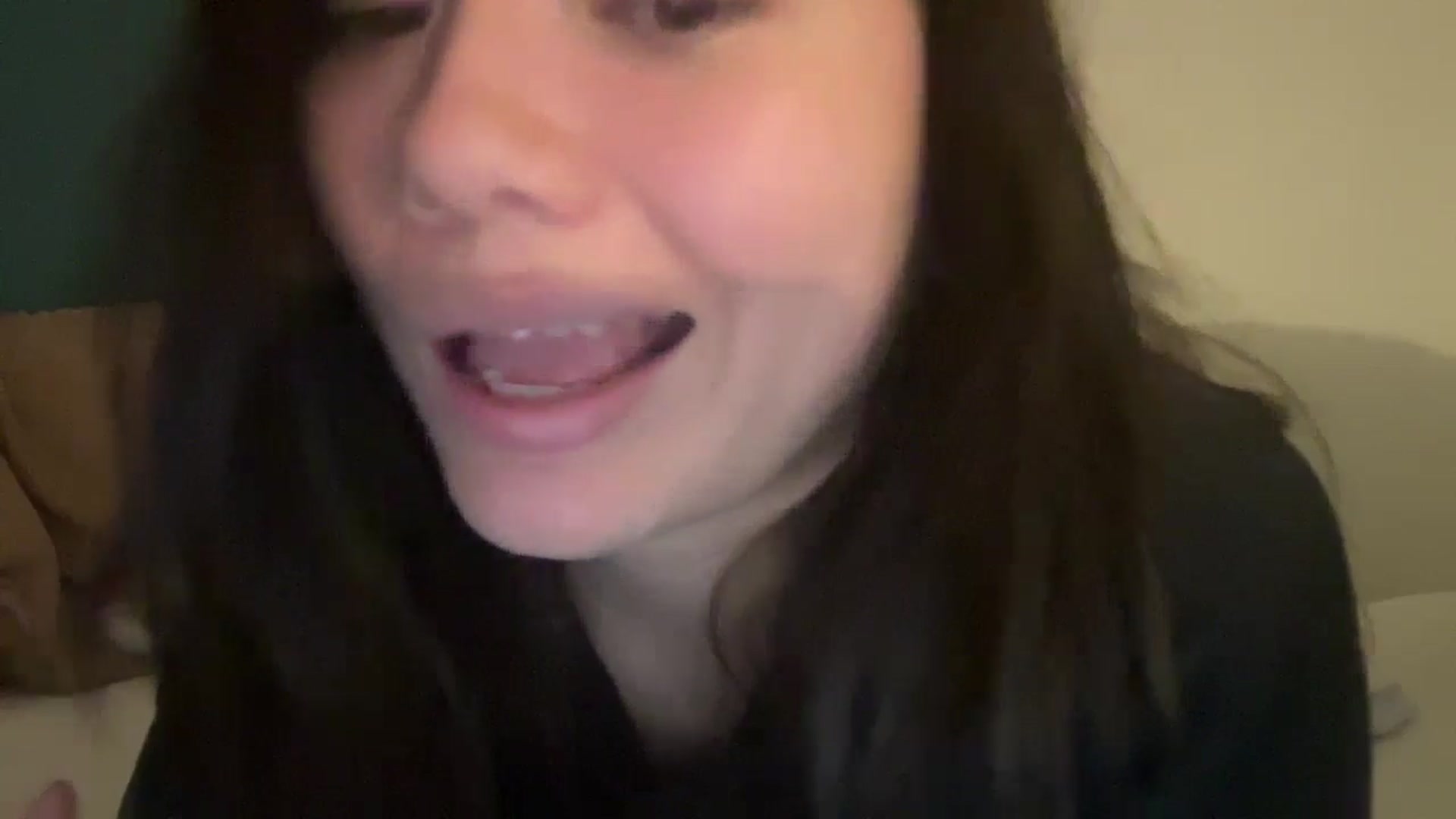 Gallery image thumbnail from imava's myfreecams stream on, 09/11/2024, 23:05 image 16 of 20